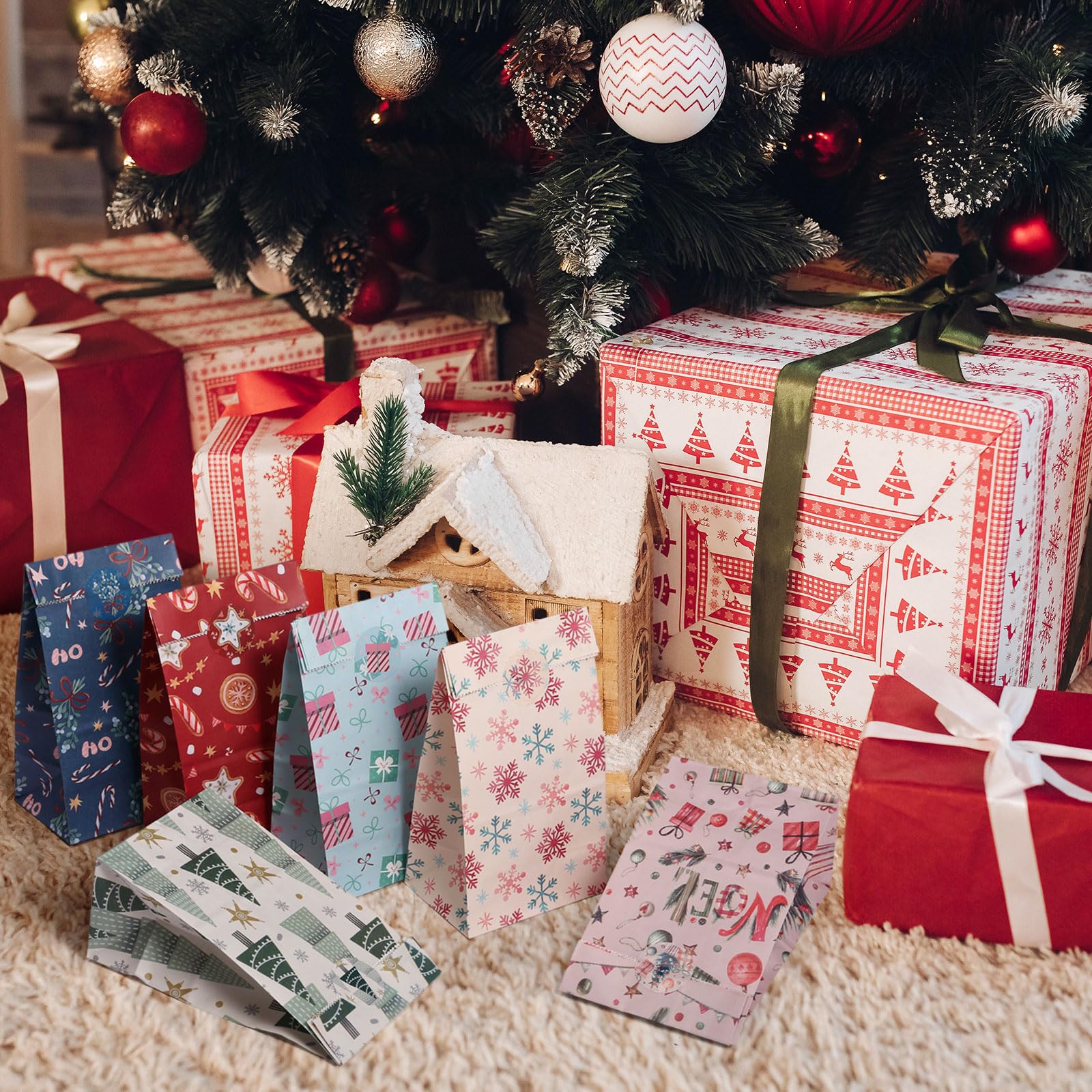 YJZQ Sachets Pochette Cadeau Noël Sac Avec Cordon à Suspendre 24 Pcs