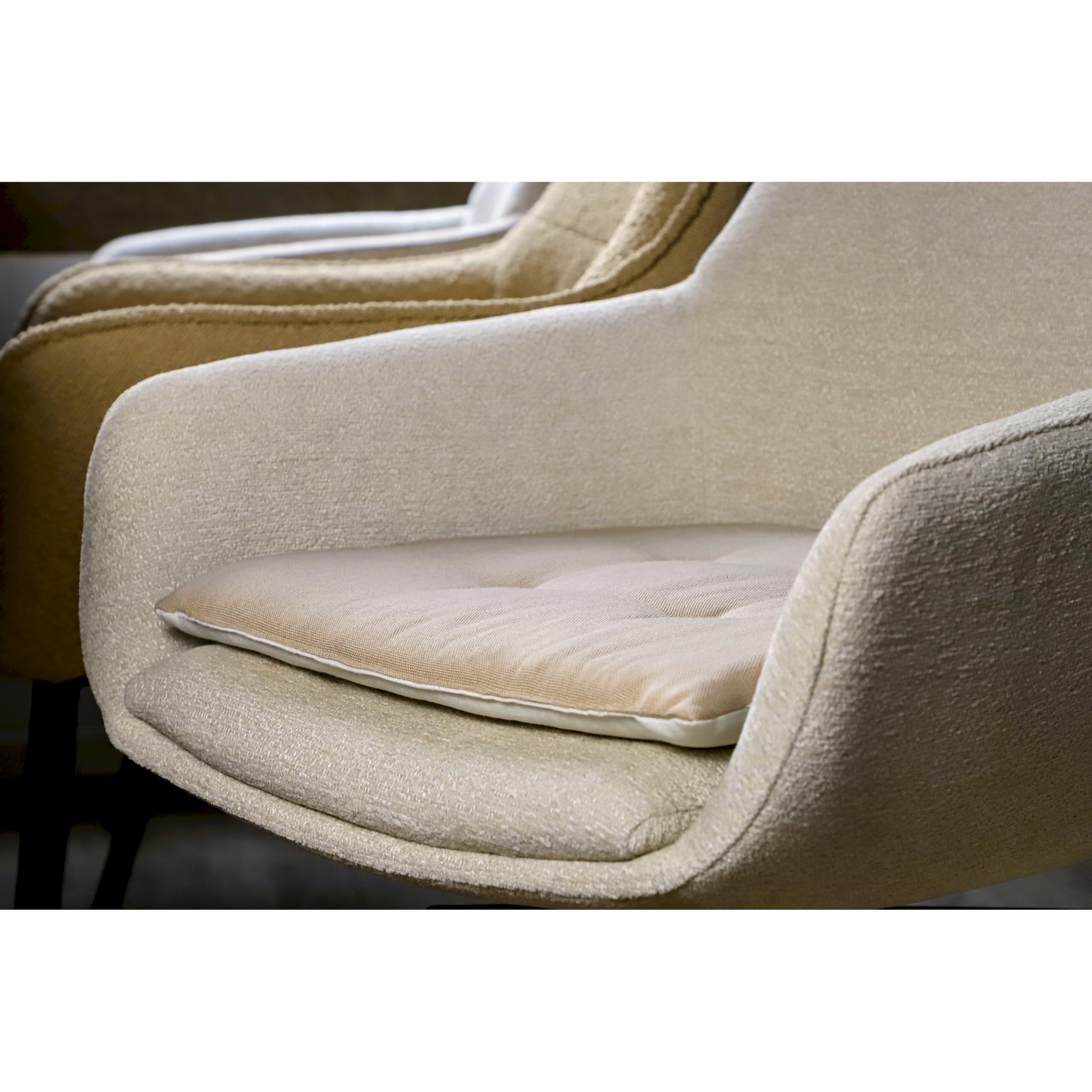 TOM TAILOR NEU! Sitzkissen Stuhl 4er Set - gemütliche Stuhlkissen 40x40 cm in Beige - Sitzauflage waschbar für Esszimmer, Bürostuhl, Bank, Boden & Gartenmöbel - Oeko Tex Zertifiziert