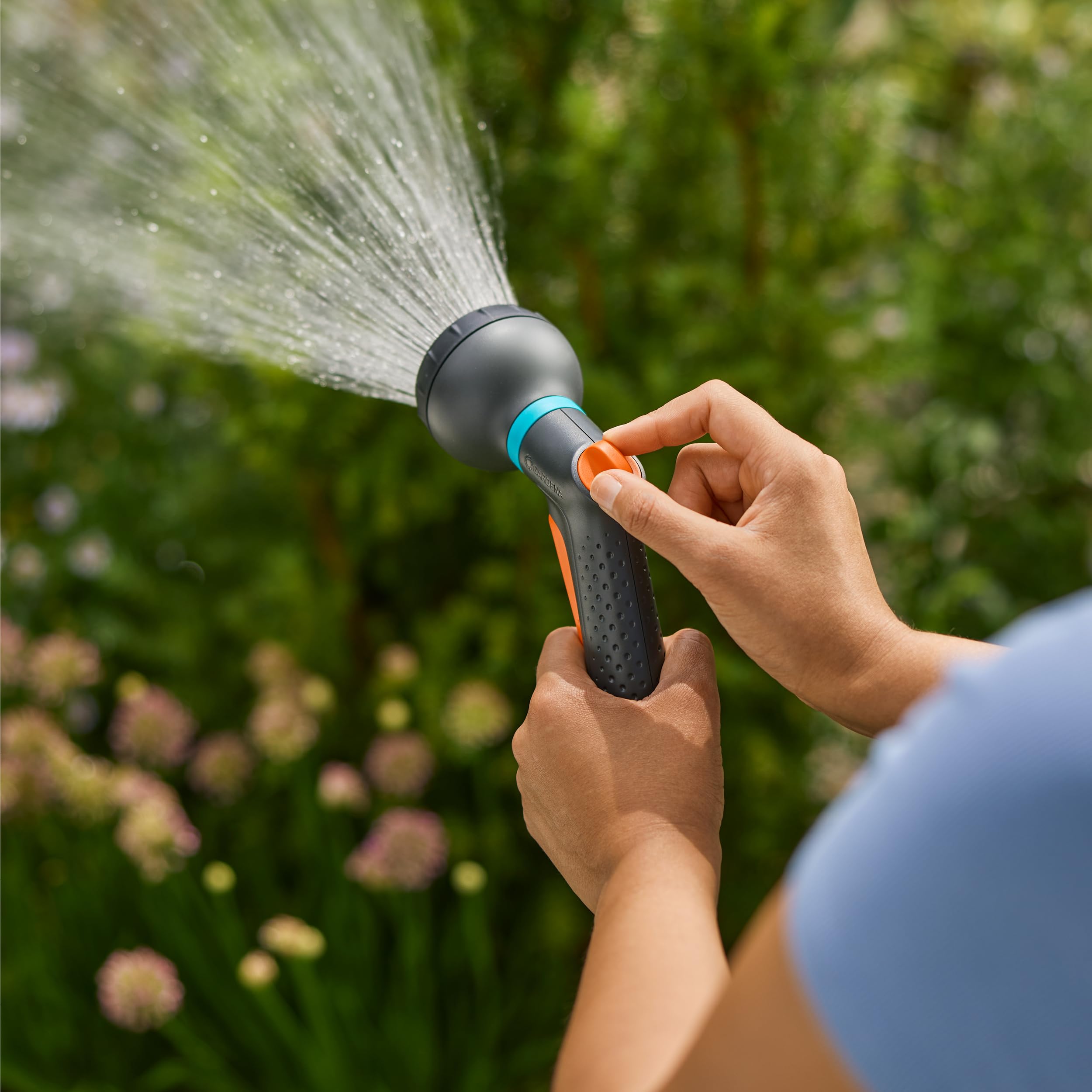 Gardena Pulverizadores y boquillas de riego clásicos: pulverizador de manguera de jardín, patrón de pulverización suave para riego de plantas, fabricado en Alemania, diseñado para durar, el gatillo de