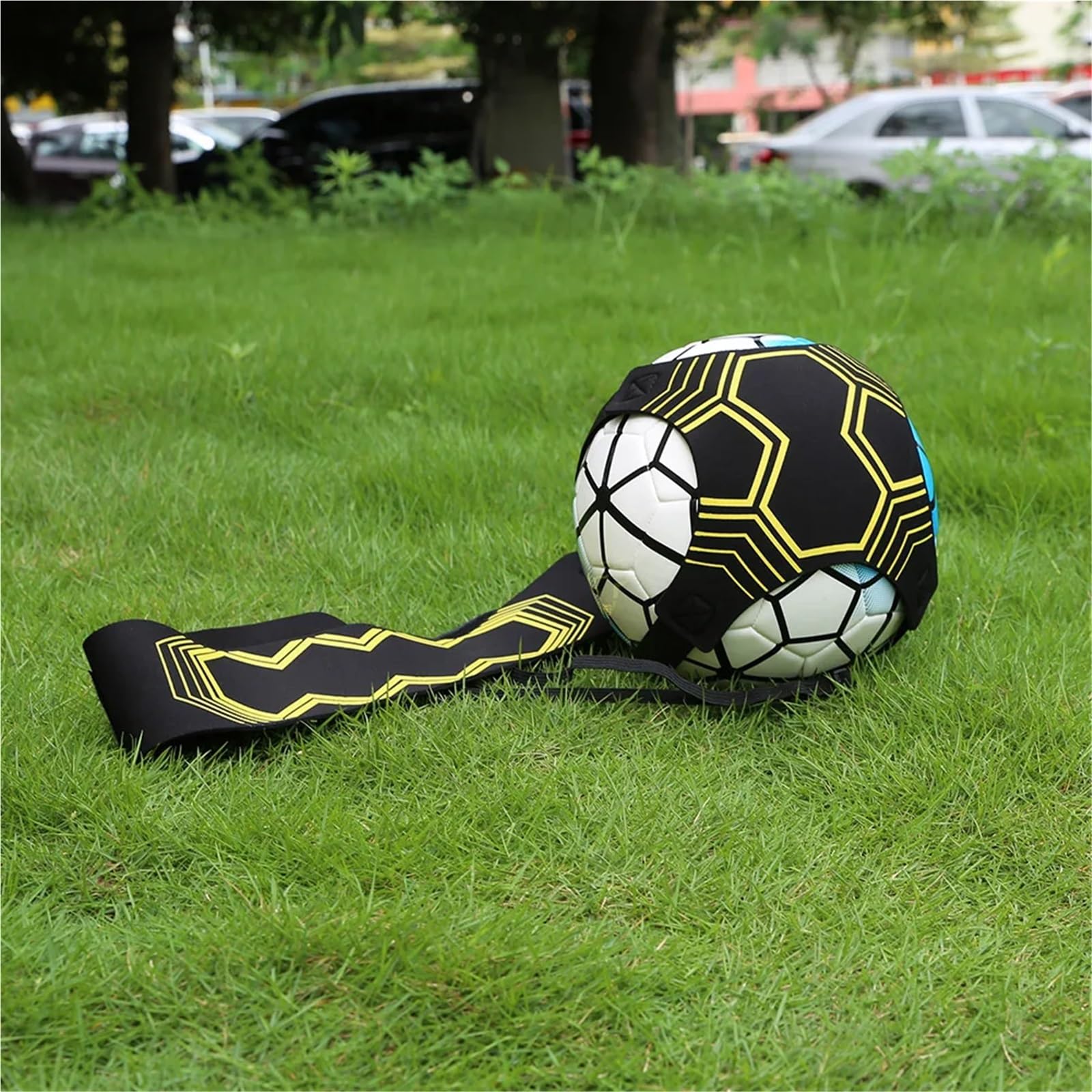 2PCS Football Kick Trainer Adjustable Soccer Ball Solo Practice Elastic Belt Auxiliary Fitness Equipment per Adulti