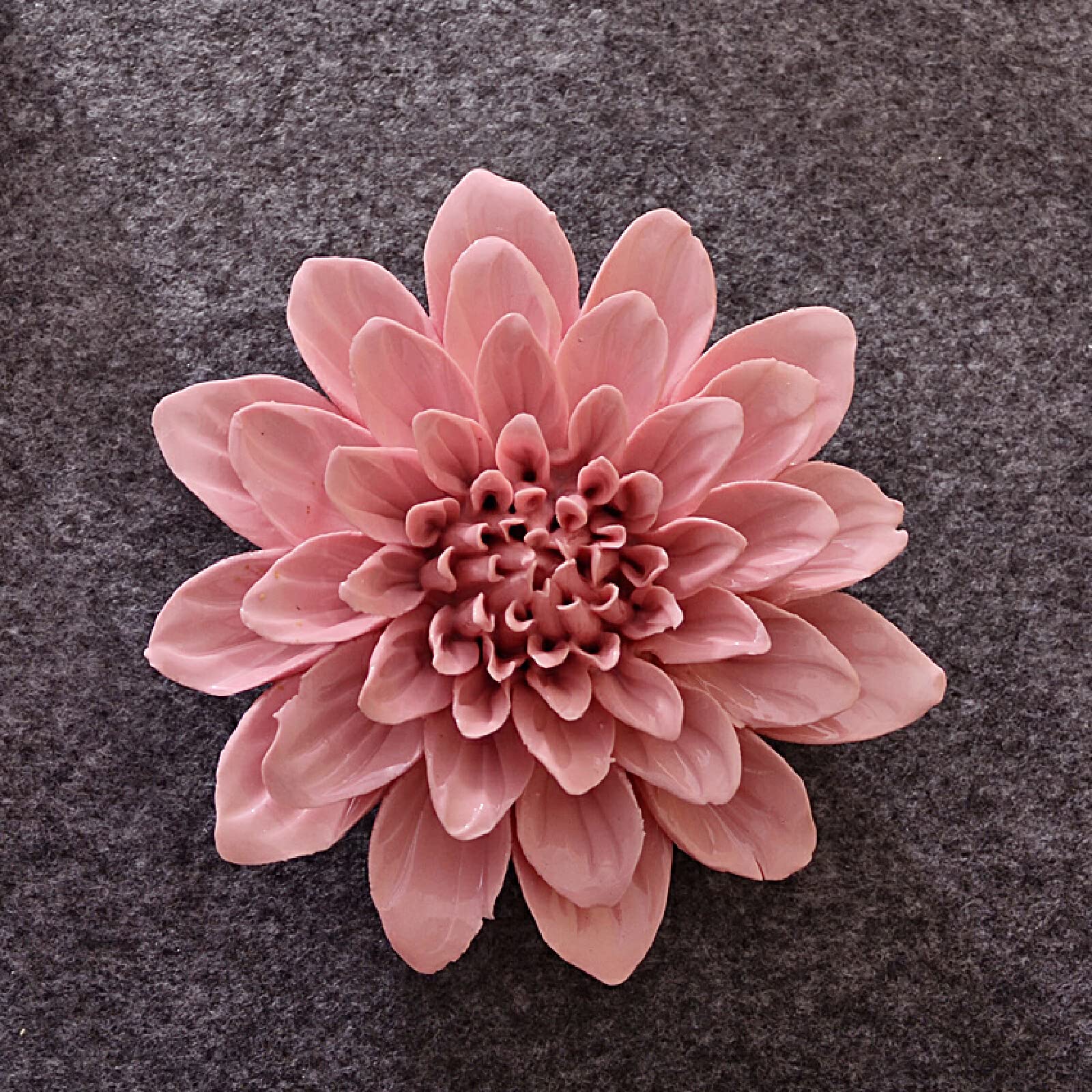 KJOLWHCQ Elegant Pink Peony Flower Ceramic Sculpture Wall Decor 3D Wall Hanging Ornament Arts Home Decor Wedding Gift(4.7 inch (12cm))