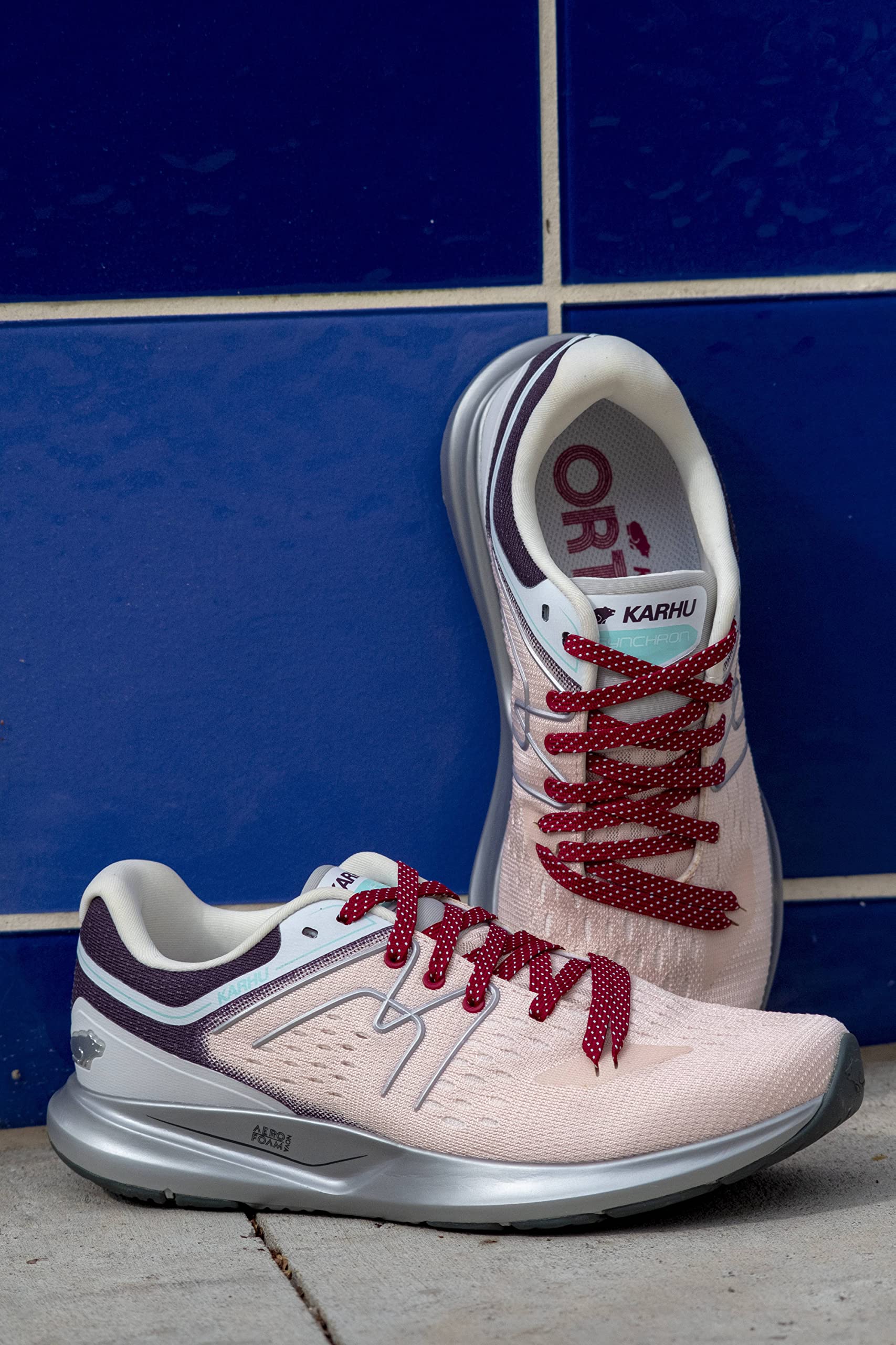 Karhu Damen Synchron Laufschuh - Atmungsaktive & bequeme Schuhe mit Plüschgefühl - Perfekt für das tägliche Training