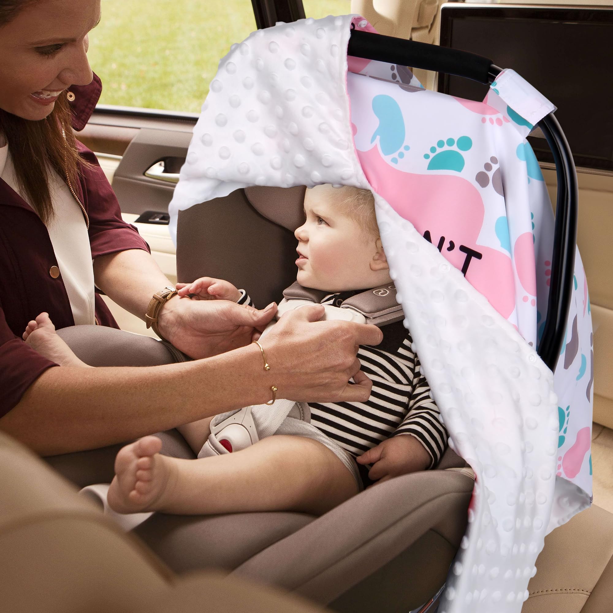 Metplus Funda de asiento de coche 2 en 1 estilo de escritura, toldo de asiento de coche para bebés, funda de lactancia multiusos para mamá, fundas para portabebés Minky, para recién nacido, apertura