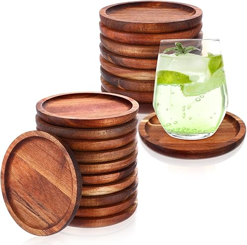 Gejoy Juego de 20 posavasos de madera de acacia natural de 5 pulgadas para bebidas, posavasos redondos apilables a granel para protección de mesa de