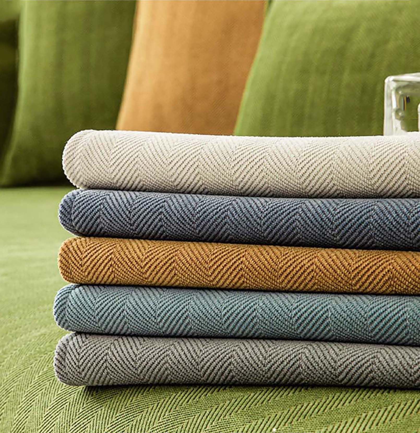 Chenille-Sofabezug mit Fischgrätenmuster, stilvoller Sofa-Schonbezug für Hunde und Katzen, maschinenwaschbar, rutschfest, weich und gemütlich, Heimdekor-Essentials