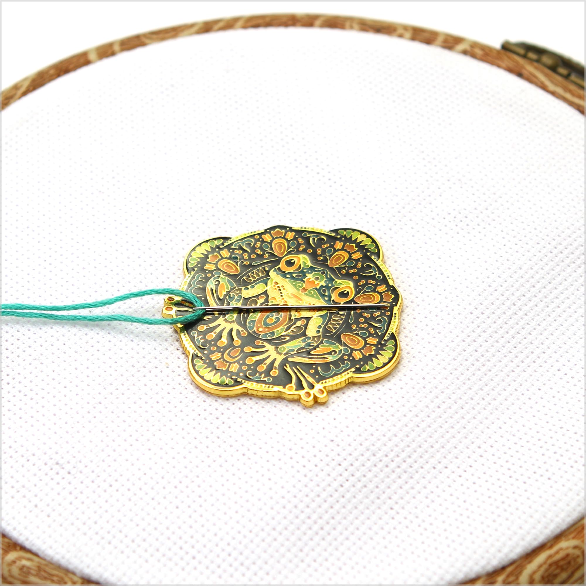 Frog Needle Minder Set With Threaders & Crane Scissors - Magnetic Holder For Cross Stitch, Embroidery & Sewing