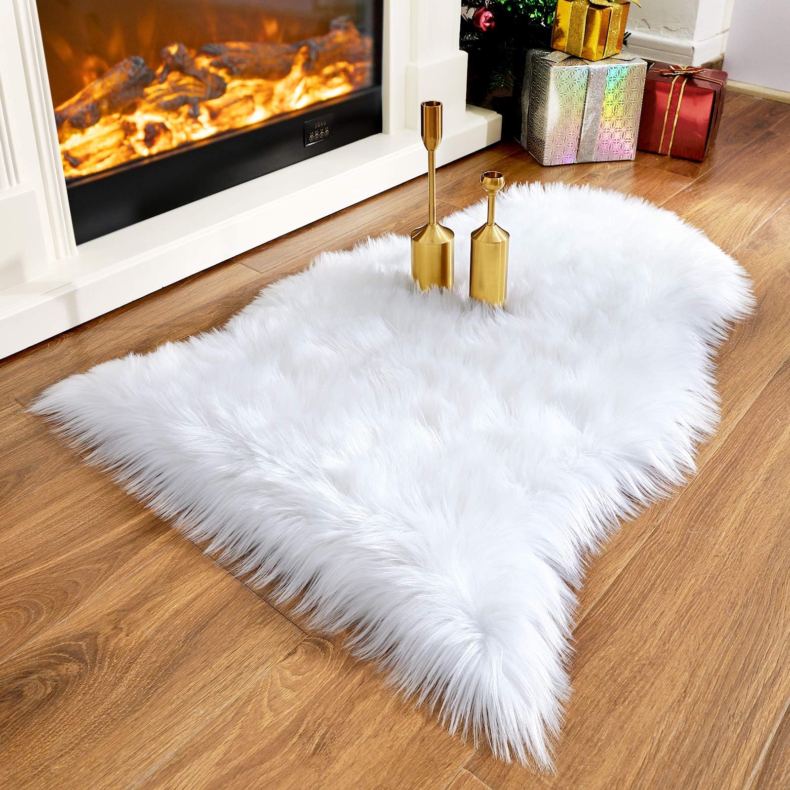 YOH Luxury Faux Sheepskin Area Rugs, Soft Faux Fur Rugs, White Fluffy Chair Cover Seat Cushion, Modern Shaggy Plush Furry Carpets for Fireplace Home Decor, 2x3 Feet