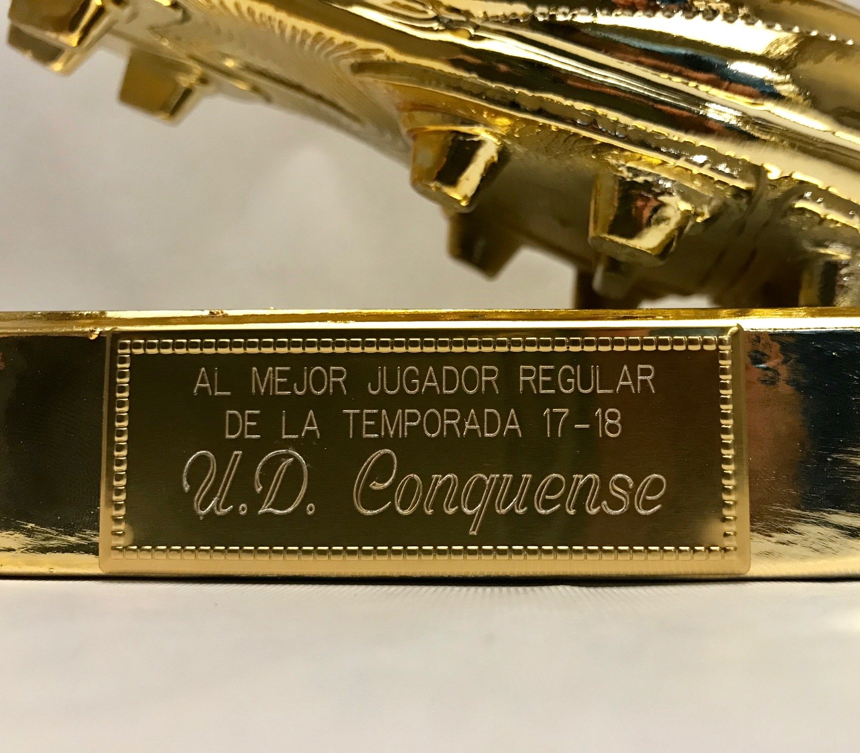 Trofeo réplica bota de oro personalizado GRABADO trofeos deportivos fútbol