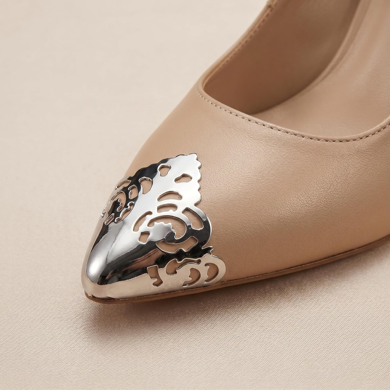 2 Pairs Silver Metal High Heel Tip Caps for Pointed Shoes Slip-on Shoe Toe Protectors Elegant Discreet Covers for Women’s Travel and Party Use