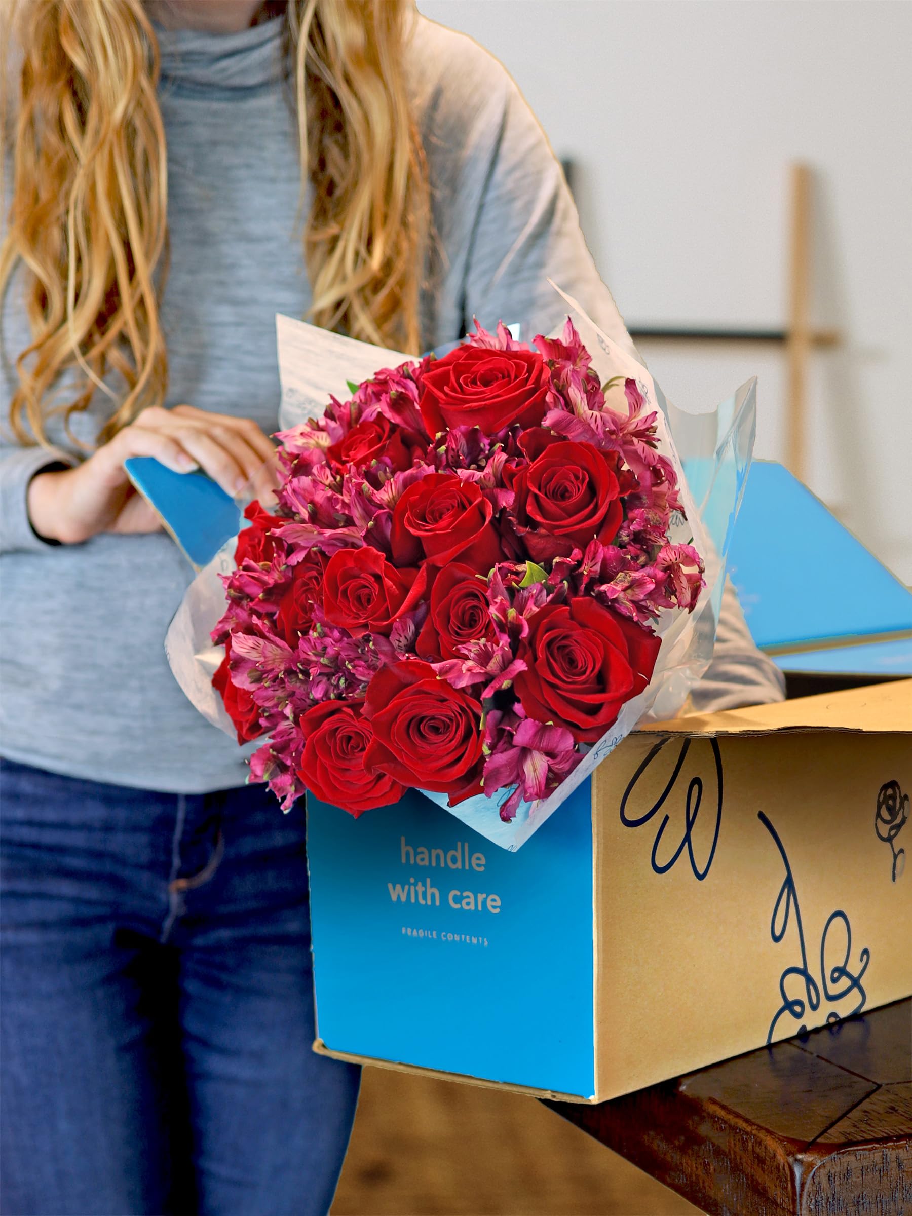 Benchmark Bouquets - Elegance Roses & Alstroemeria (Glass Vase Included) - Fresh Flowers for Delivery - Gift for Graduation, Birthday, Anniversary, Sympathy, Get Well, Congratulations