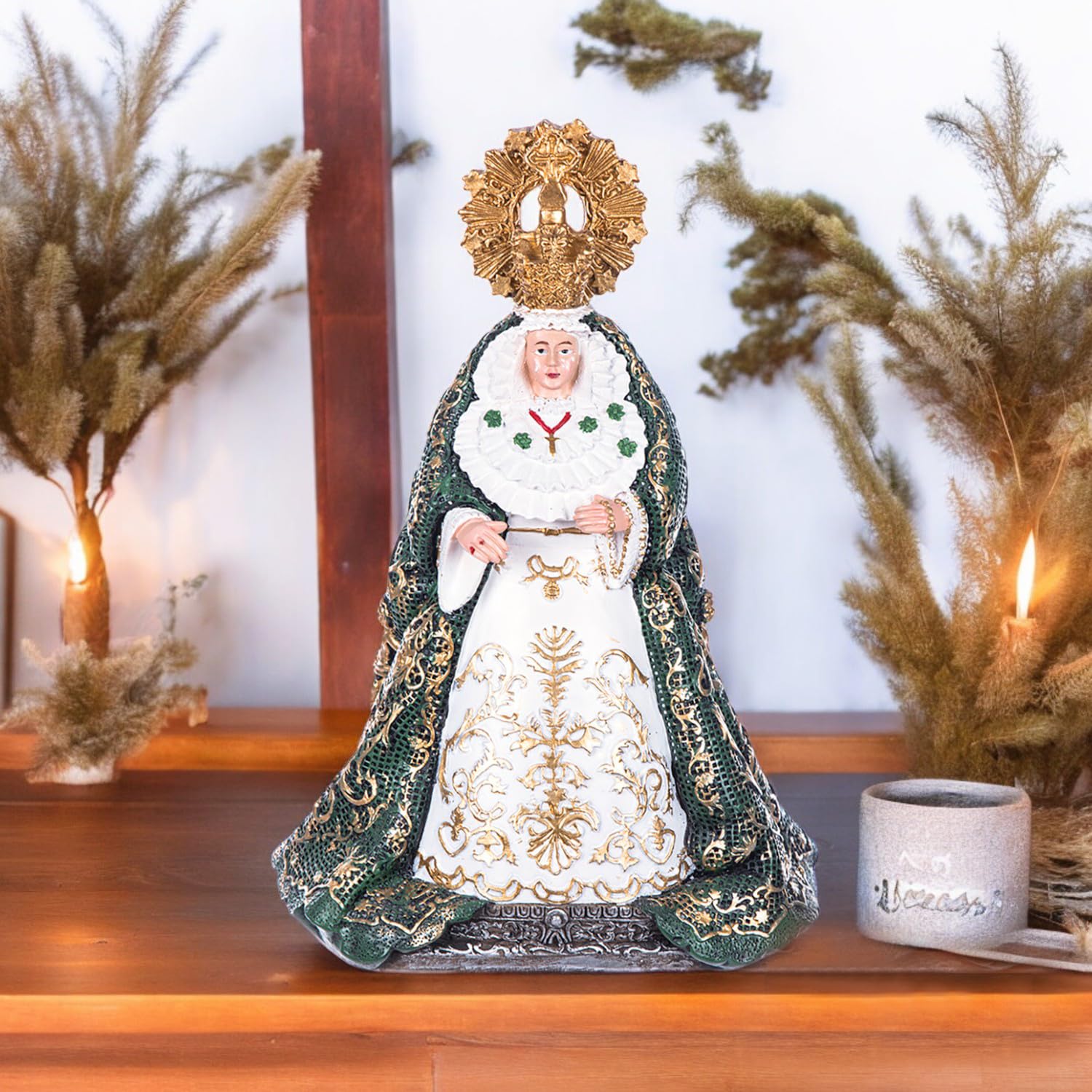 Figura Virgen Macarena 22 cm Resina Decoración Religiosa
