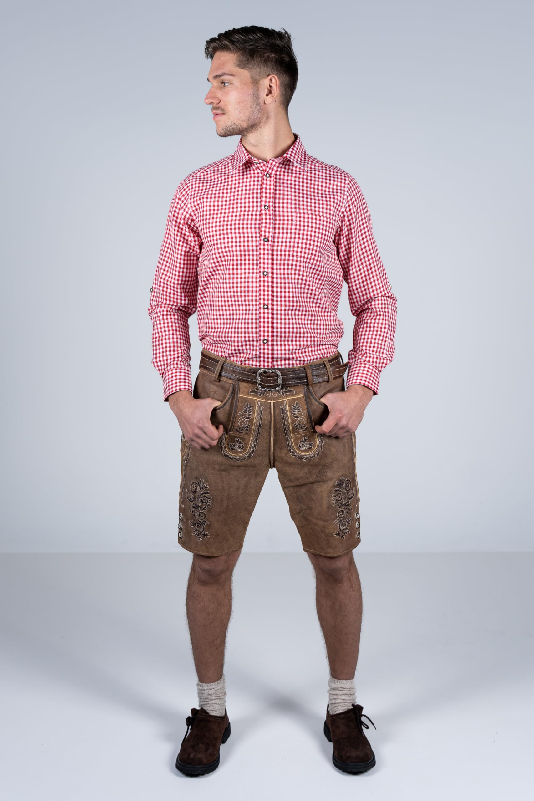 Edelnice Trachtenmode Bayerische Traditionelle Kurze Lederhose Thomas mit passendem Trachtengürtel Gr. 44-68