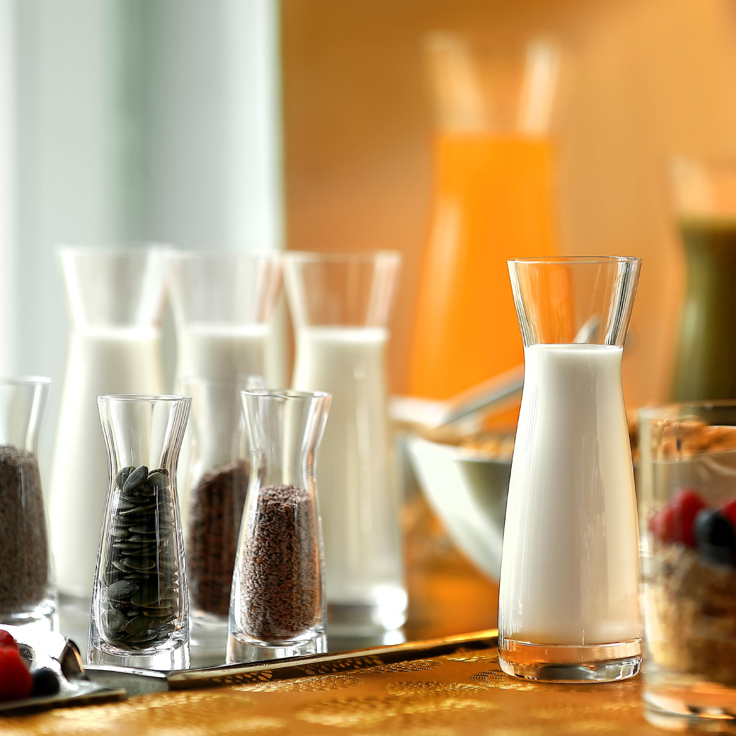 Stölzle Lausitz Carafe Universelle Lot de 6 x 125 ml – Mini Carafe Élégante en Verre Cristallin sans Plomb – Pour Eau Jus Lait ou Spiritueux – Résistante au Lave-Vaisselle – Fabriquée en Allemagne