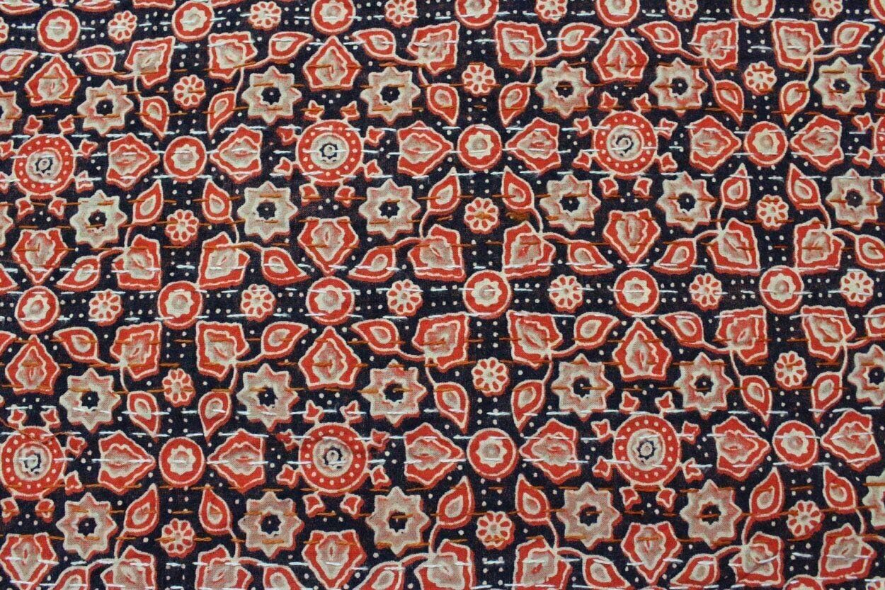 Mango Gifts 100% Cotton Kantha Style Queen Size Patchwork Quilt Bed Spread, Indian Hand-Block Print Multi-Color Gudri Vintage Throw