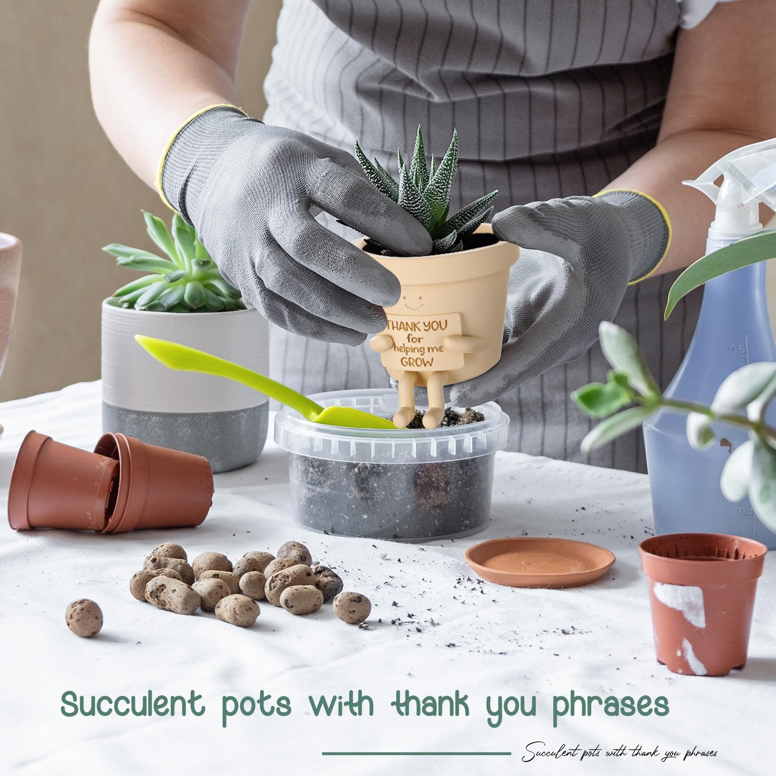 Briwooody Maceta sentada con texto en inglés "Thank You for Help me", macetas divertidas de 3.9 pulgadas con drenaje, bonita maceta para interiores y exteriores, decoración del hogar, regalo divertido