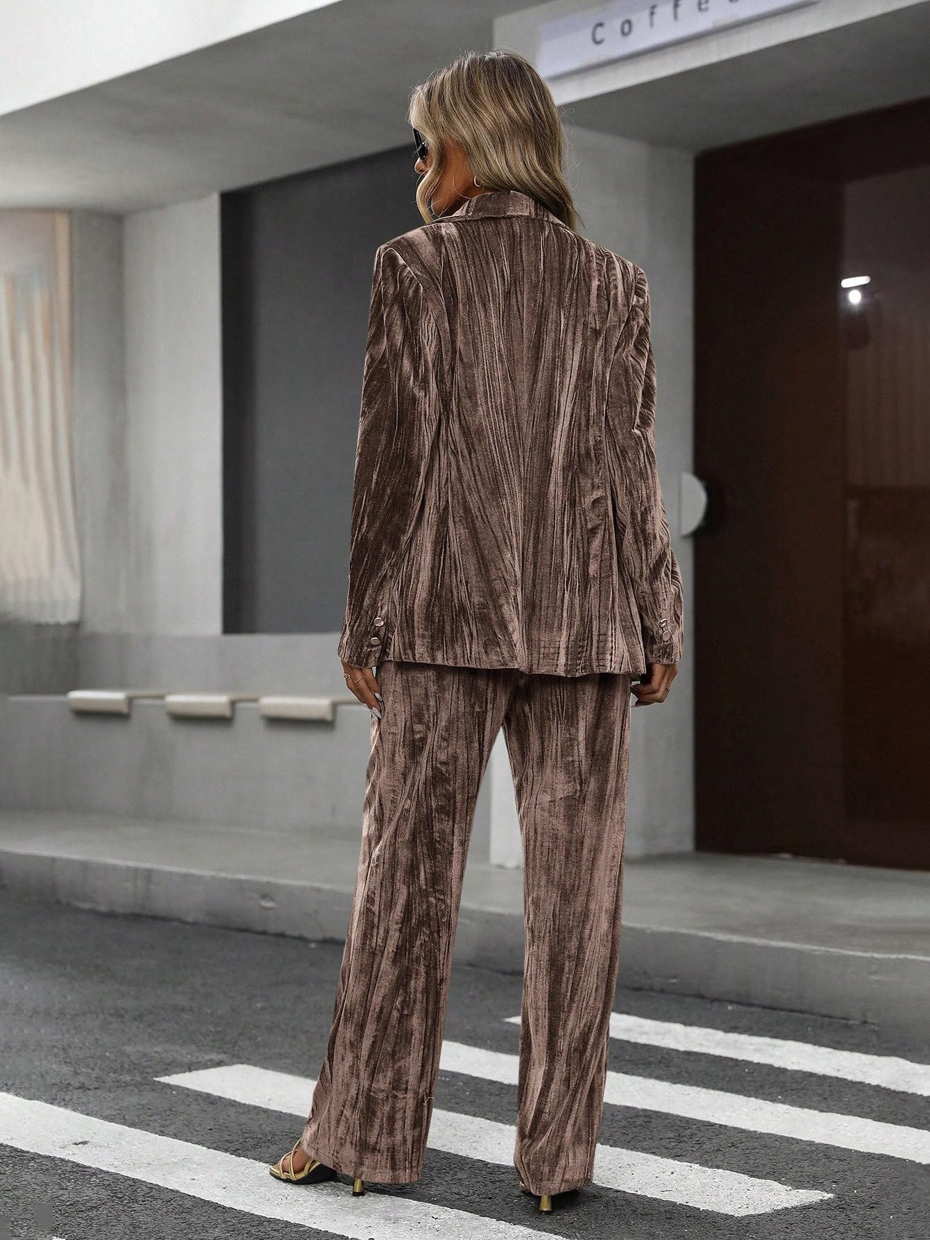 Completo Da Donna Composto Da Due Pezzi: Blazer In Velluto Blazer Vintage In Velluto Stropicciato E Pantaloni A Gamba Larga Elegante Completo Da Sera Da Lavoro O Per Feste.