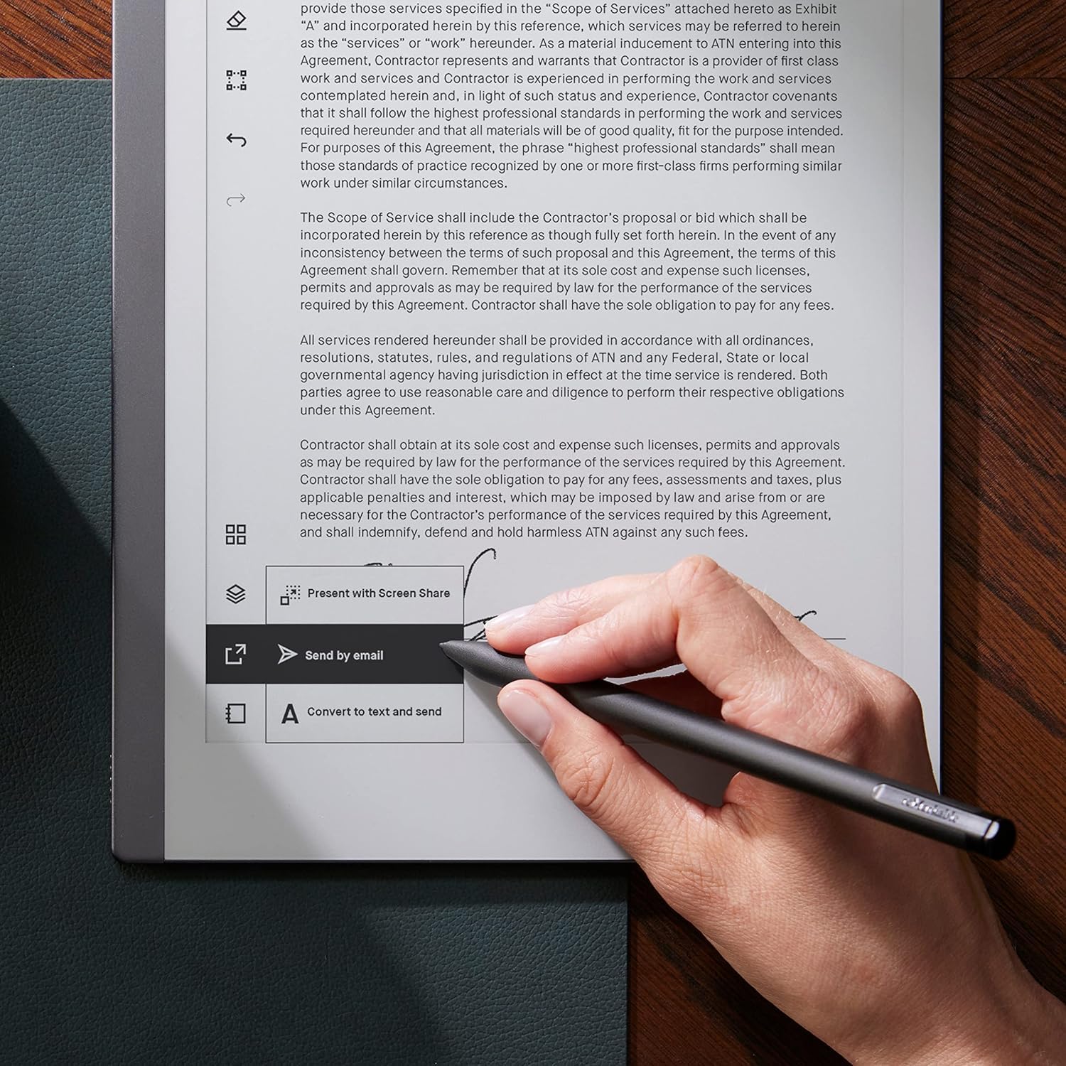 reMarkable 2 tablettes (écran numérique papier 10,3") – Comprend Marker Plus, câble USB-A vers USB-C (renouvelé)