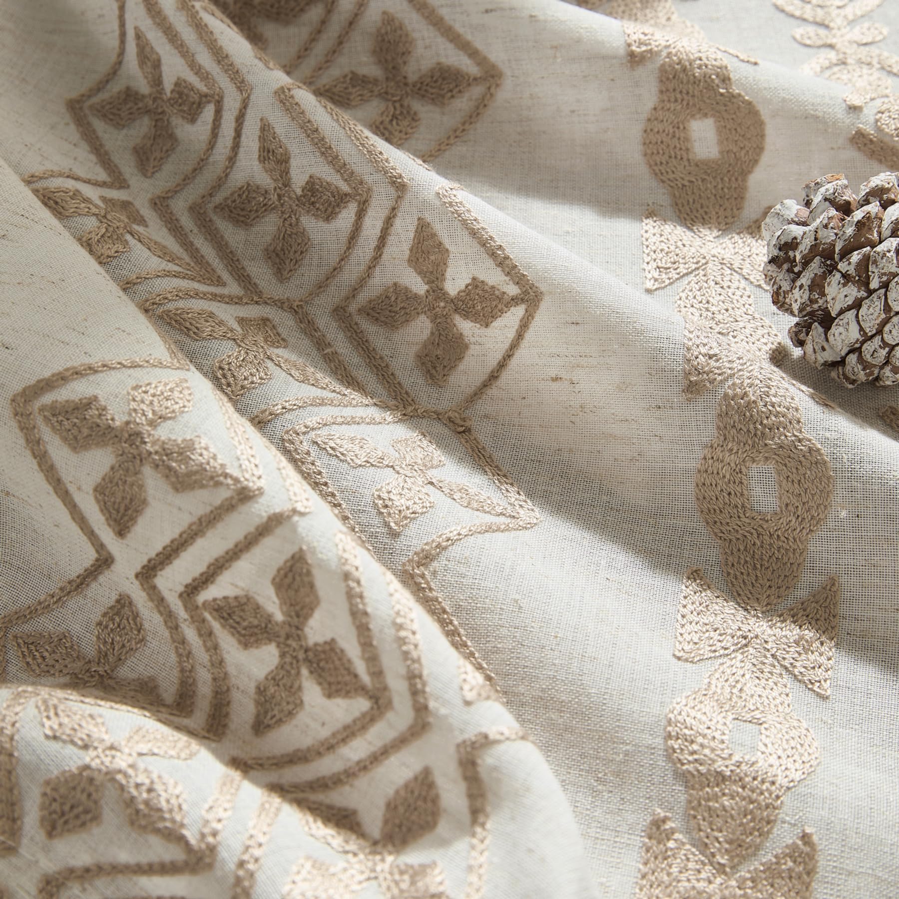 Lot de 2 Rideaux Transparents de Style bohème pour Salon, Chambre à Coucher, 213 cm de Long, Rideaux Beiges brodés à œillets pour décoration Rustique de Style Ferme, 132 x 213 cm, Taupe
