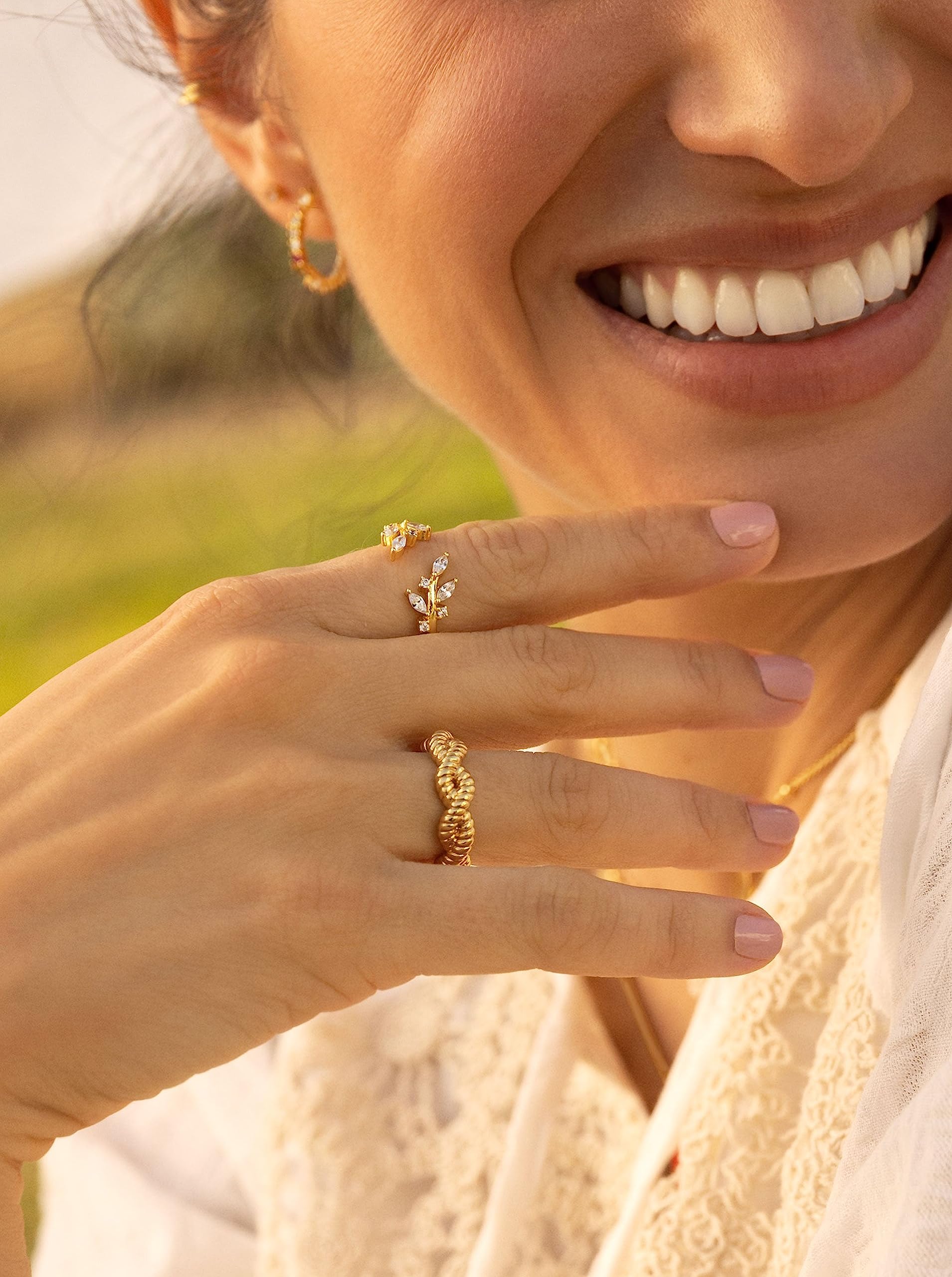 SINGULARU - Anillo Buganvilla. Ajustable. Plata de Ley 925. Talla Unica Joyas para Mujer