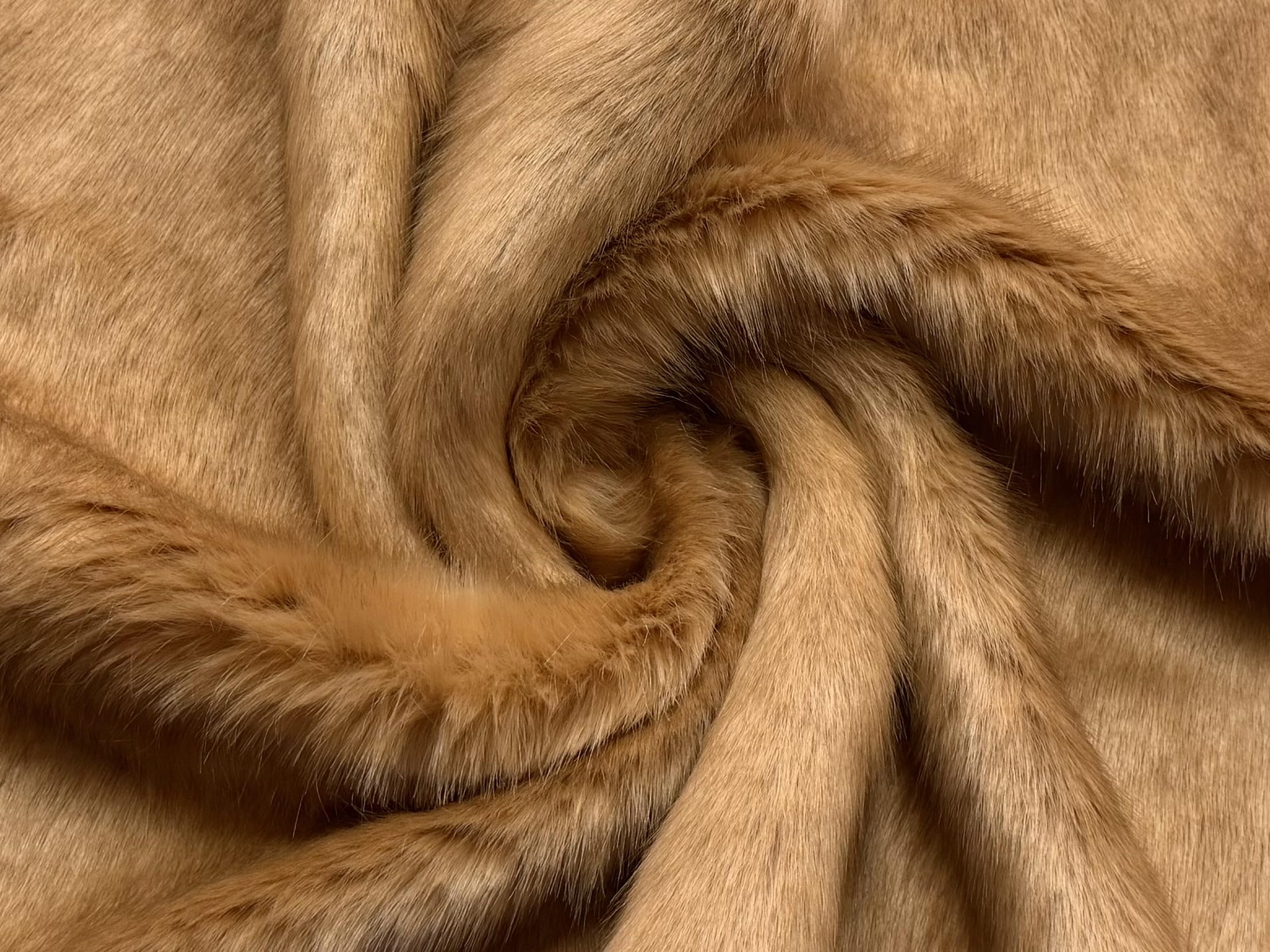 Super Luxury Faux Fur Fabric Material Soft Caramel Sample