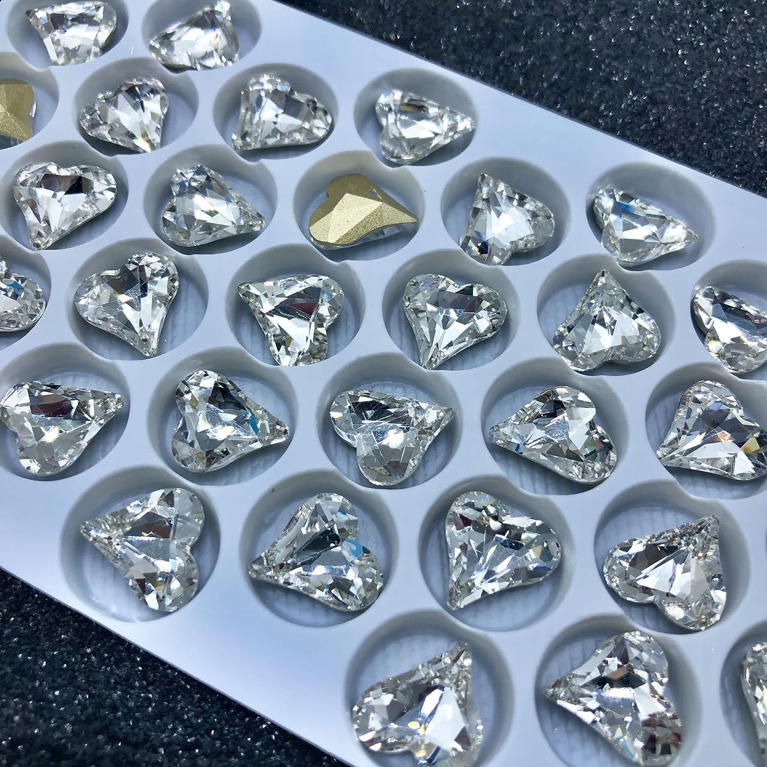 encantos de uñas,Gemas de uñas, Nail Art Crystal Nail Art Stones Big Twisted Heart Rhinestone Parte Inferior Puntiaguda 100 Piezas 0.472 x 0.512 in (Rojo) (Color : Clear)
