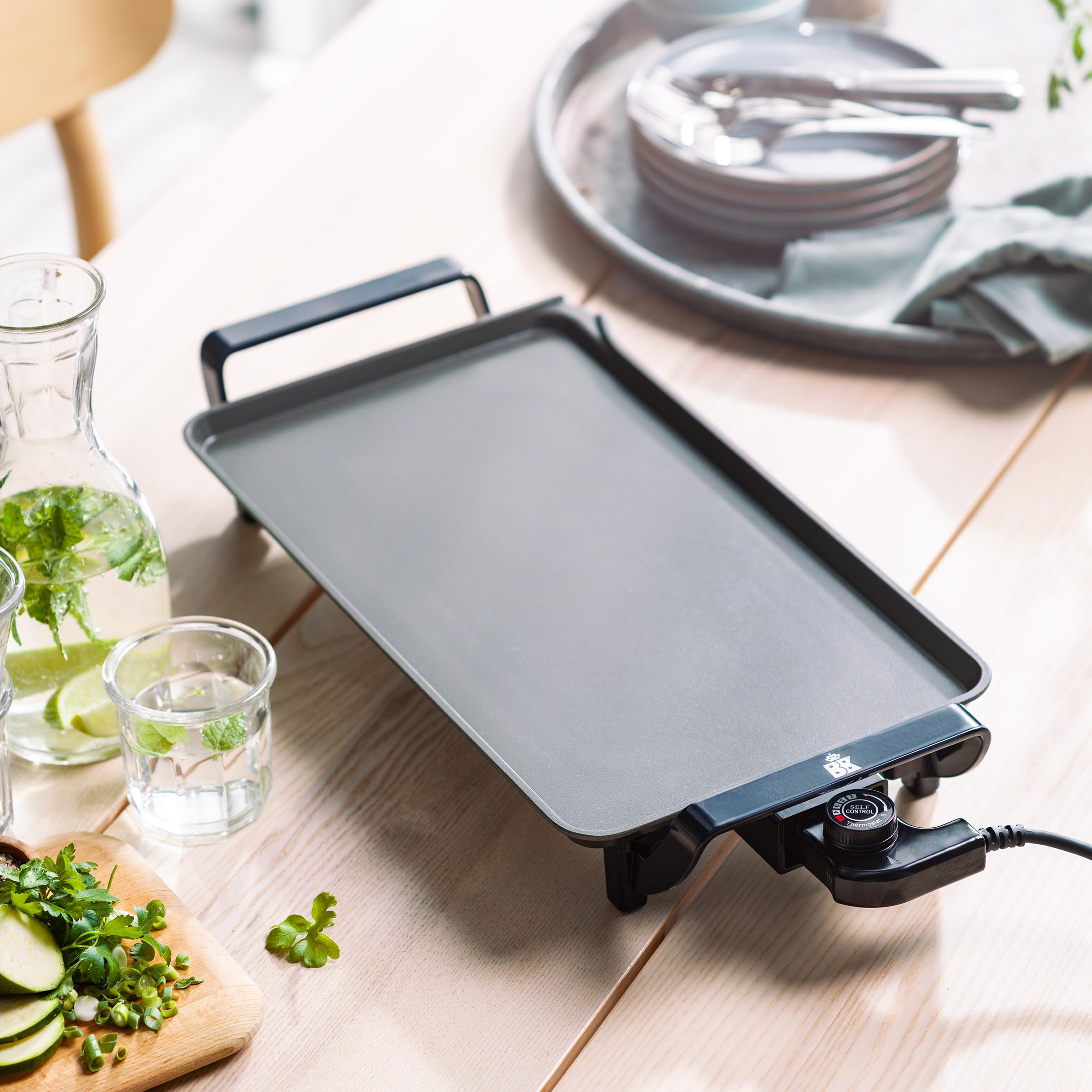 BK Connect Elektrische Teppanyaki Grillplatte 46 × 26 cm – PFAS-freie keramische Antihaftversiegelung, 2300 W, 5 Temperaturstufen, Fettablauf, Abnehmbares Netzkabel, Für bis zu 8 Personen