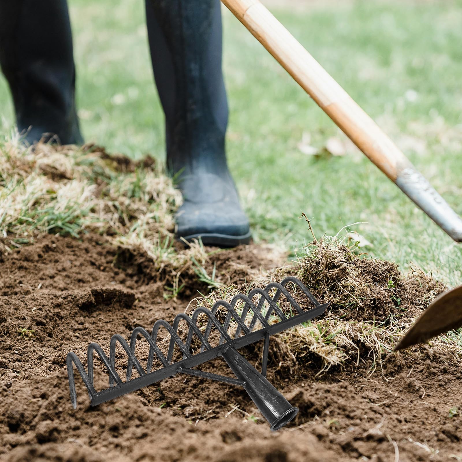 Rastrello Sarchiatore Multi-denti in Acciaio Alto Tenore, Nero | Terreno, Lavoro in Cortile e Aiuole, Design Denti Unico, per Uso Professionale e Hobbistico