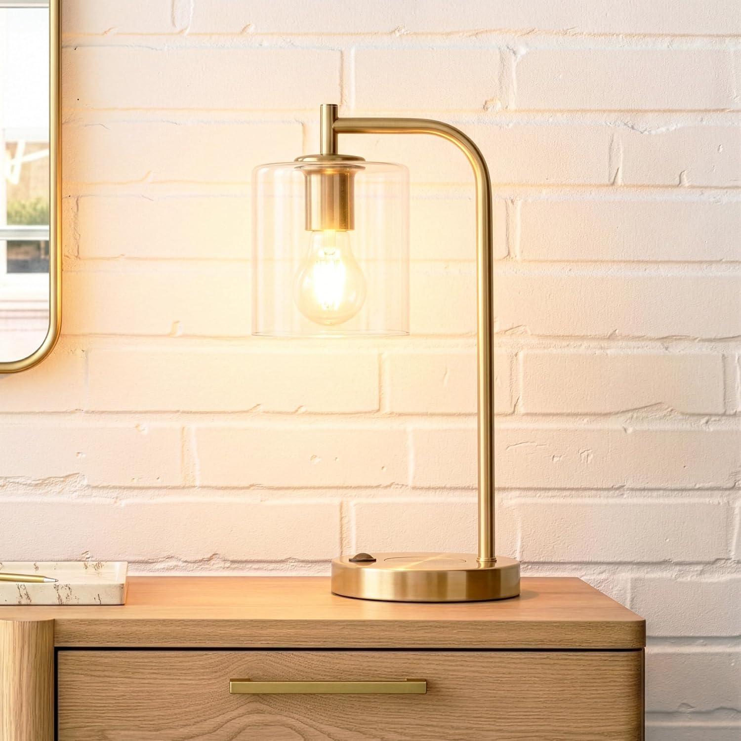 Brightech Elizabeth Table Lamp with Wireless Charging Pad and USB Port, Bedside Reading Lamp, Vintage Brass Gold Desk Lamp, Nightstand Lamp with LED Bulb for Bedroom, Living Room, Office