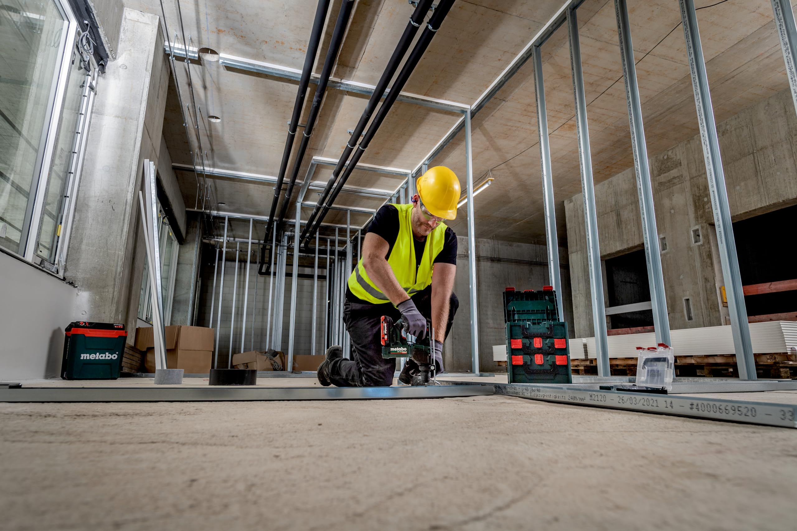 metabo BH 18 LTX BL 16 Taladro Percutor, Martillo sin Escobillas de 18 V | Ligero sistema MVT antivibración, incluye tope de profundidad y mango adicional, sin batería ni cargador, sistema CAS