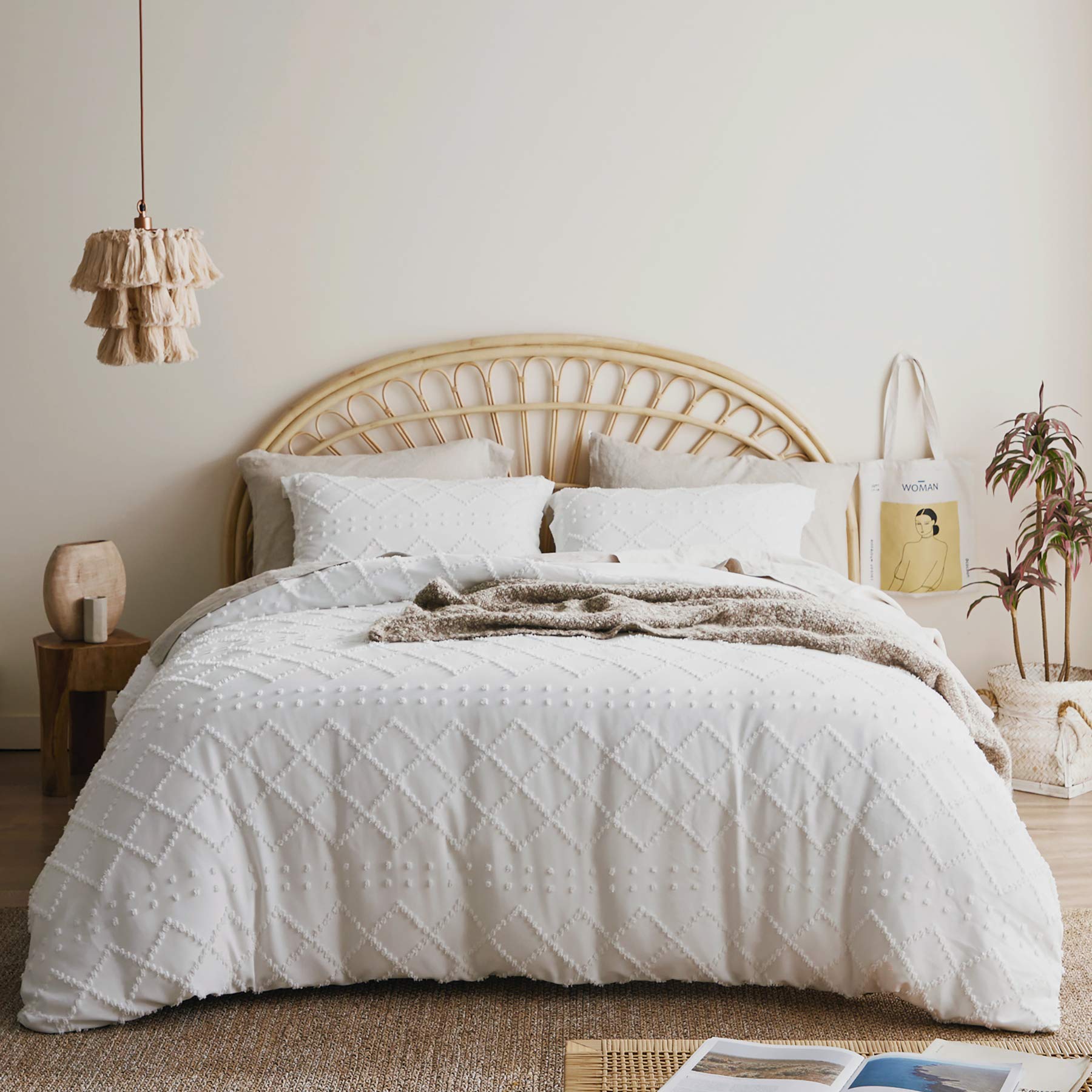 Bedsure Duvet Cover Queen Size - Queen Duvet Cover Set, Boho Bedding Queen for All Seasons, 3 Pieces Embroidery Shabby Chi...