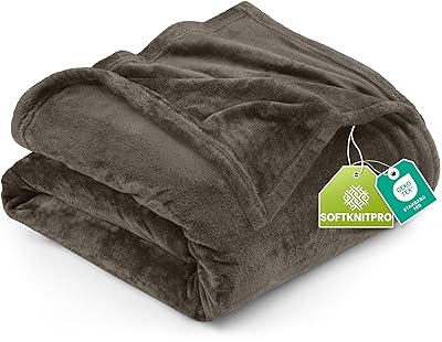 Utopia Bedding Fleece Blanket King Size Brown 300GSM Luxury Fuzzy Soft Anti-Static Microfiber Bed Blanket (90x102 Inch)