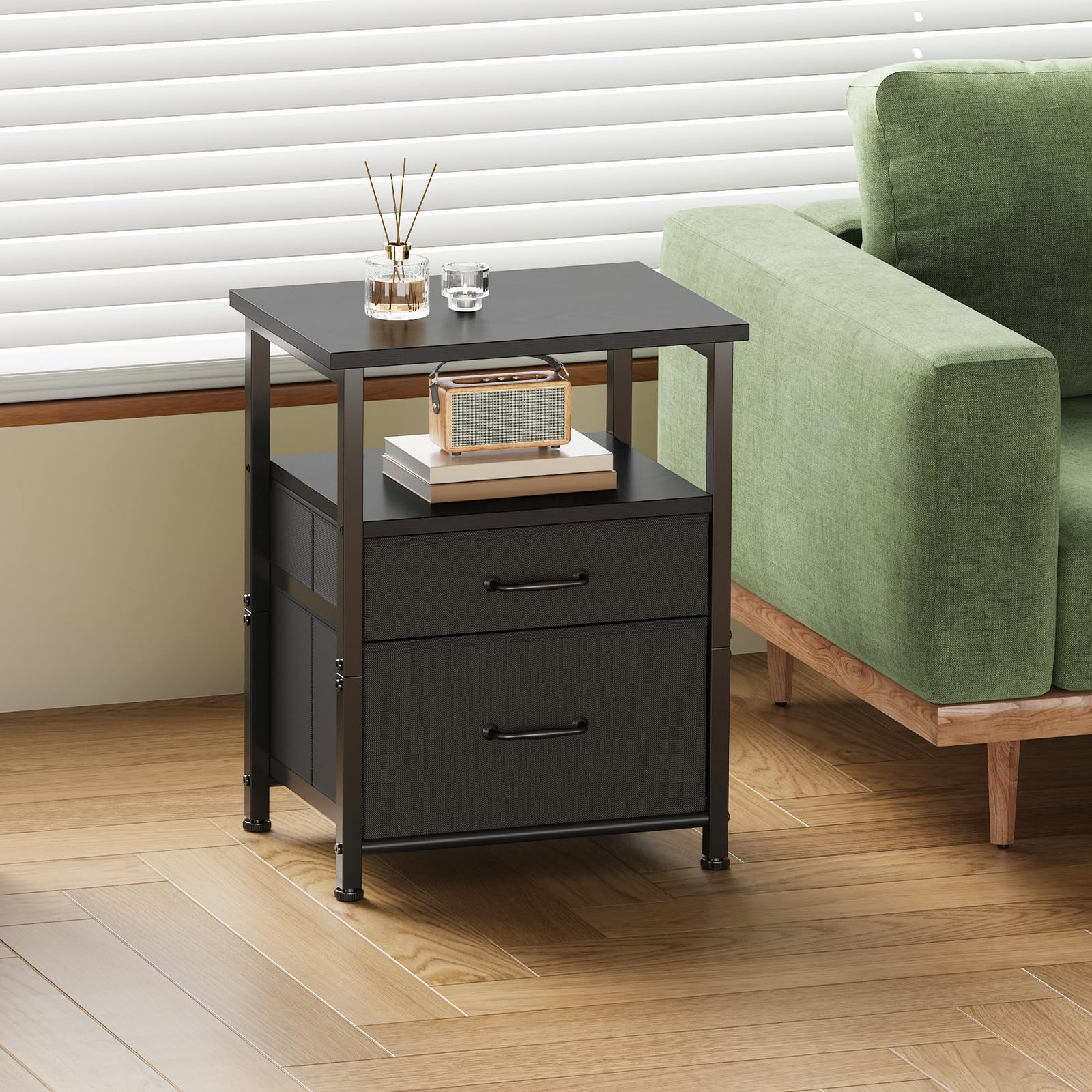 サイドテーブルナイトスタンド　２つの引出し収納付き Nathan James サイドテーブル 収納引き出し付き ナイトスタンド お洒落