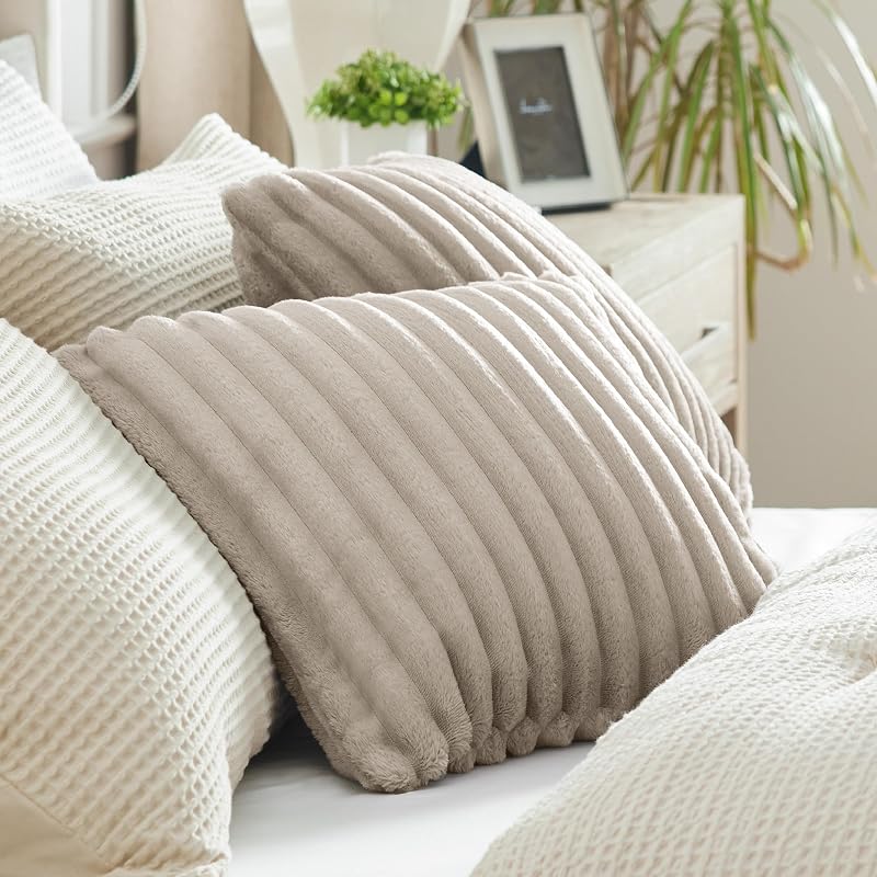 Fundas de almohada decorativas a rayas de forro polar Bedsure, lino, 18 x 18 | Juego de 2, doble cara, suave y esponjoso, decoración del hogar para sofá, sala de estar, dormitorio