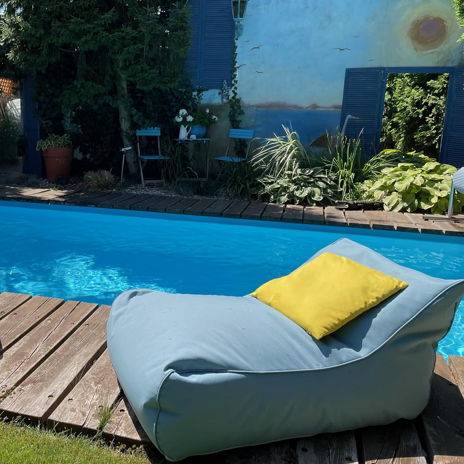 Ecopuf Wetterfester Outdoor Sitzsack Master Chaise Longue - Sitzsack mit Staufach und Griff - Wasserfester Stoffsack - Entspannungssessel - Wohnungseinrichtung - 115x65x60cm, Hellblau M6