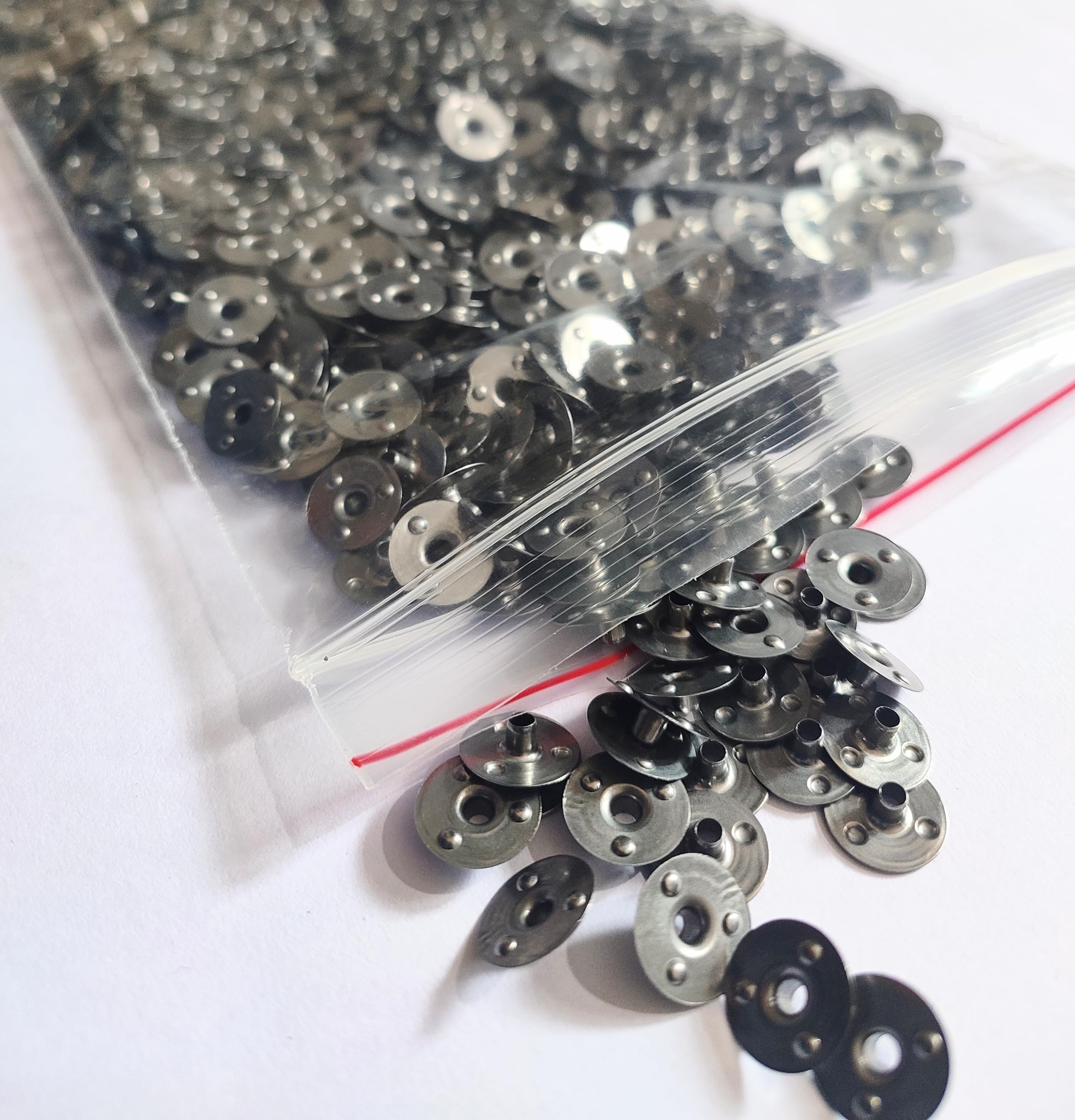 Suwidhaa Premium Candle Making Kit - 500 Wick Sustainers & Tabs, 4 mm Wick, Base Holder, Raw Material, Accessories