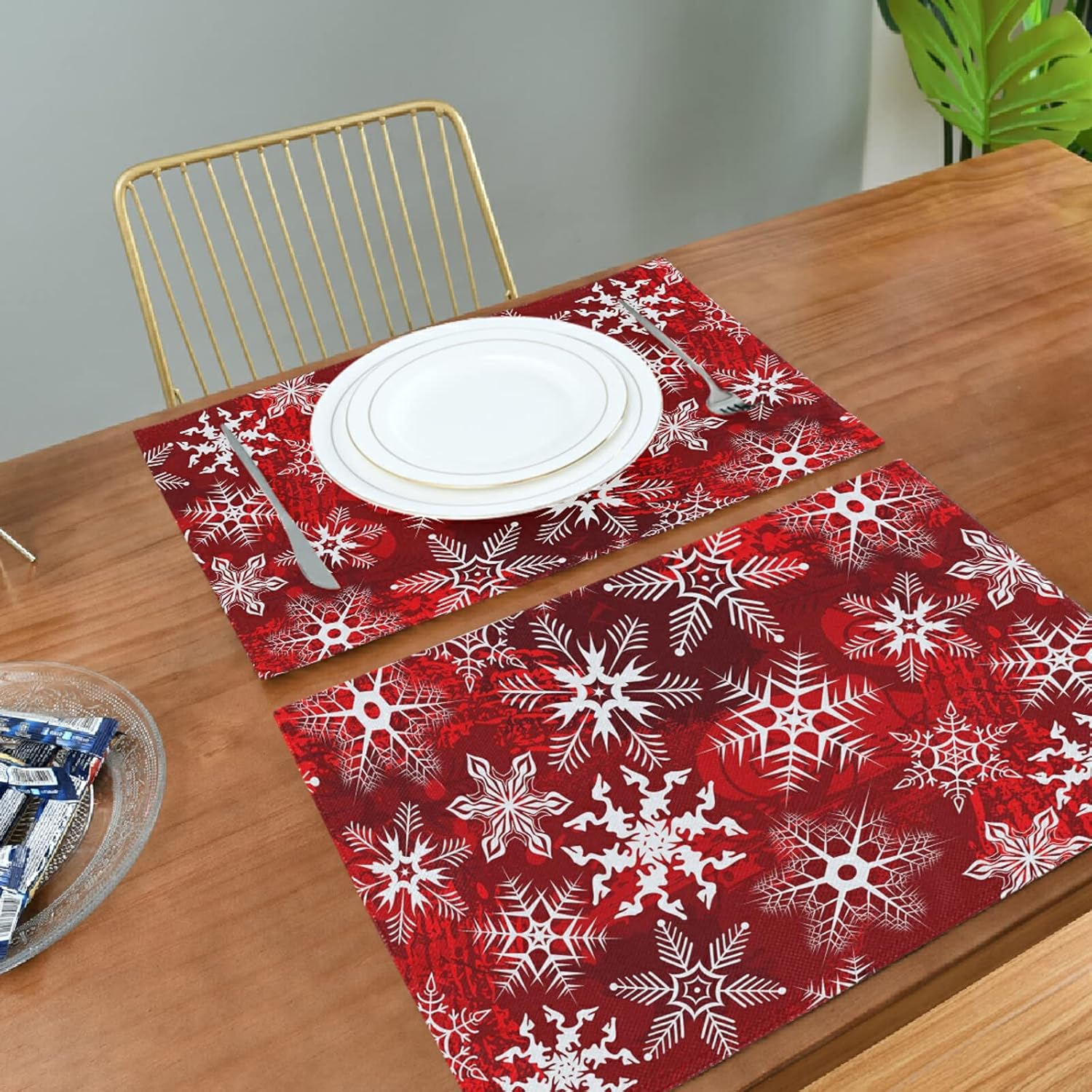 Christmas Placemats Set of 6 Christmas Red Pattern with Snowflakes Flower Placemat Table Place Mats for Dining Kitchen Table Easy to Clean Washable 12" x 18"