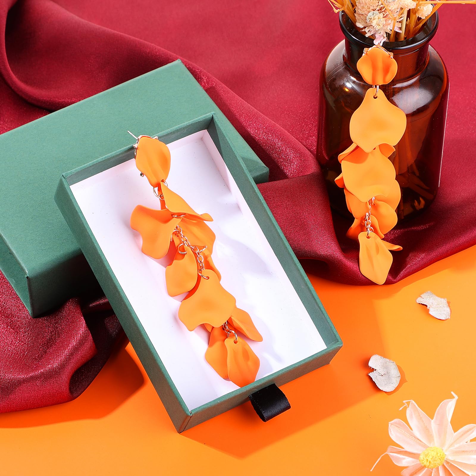 Orecchini Pendenti con Petali in Acrilico Orecchini di Rose a Goccia Lunga di Fiori Esagerati Ciondolo Personalizzato Arancione Orecchini con Nappe Floreali Donna e Ragazze Accessori Anni 80