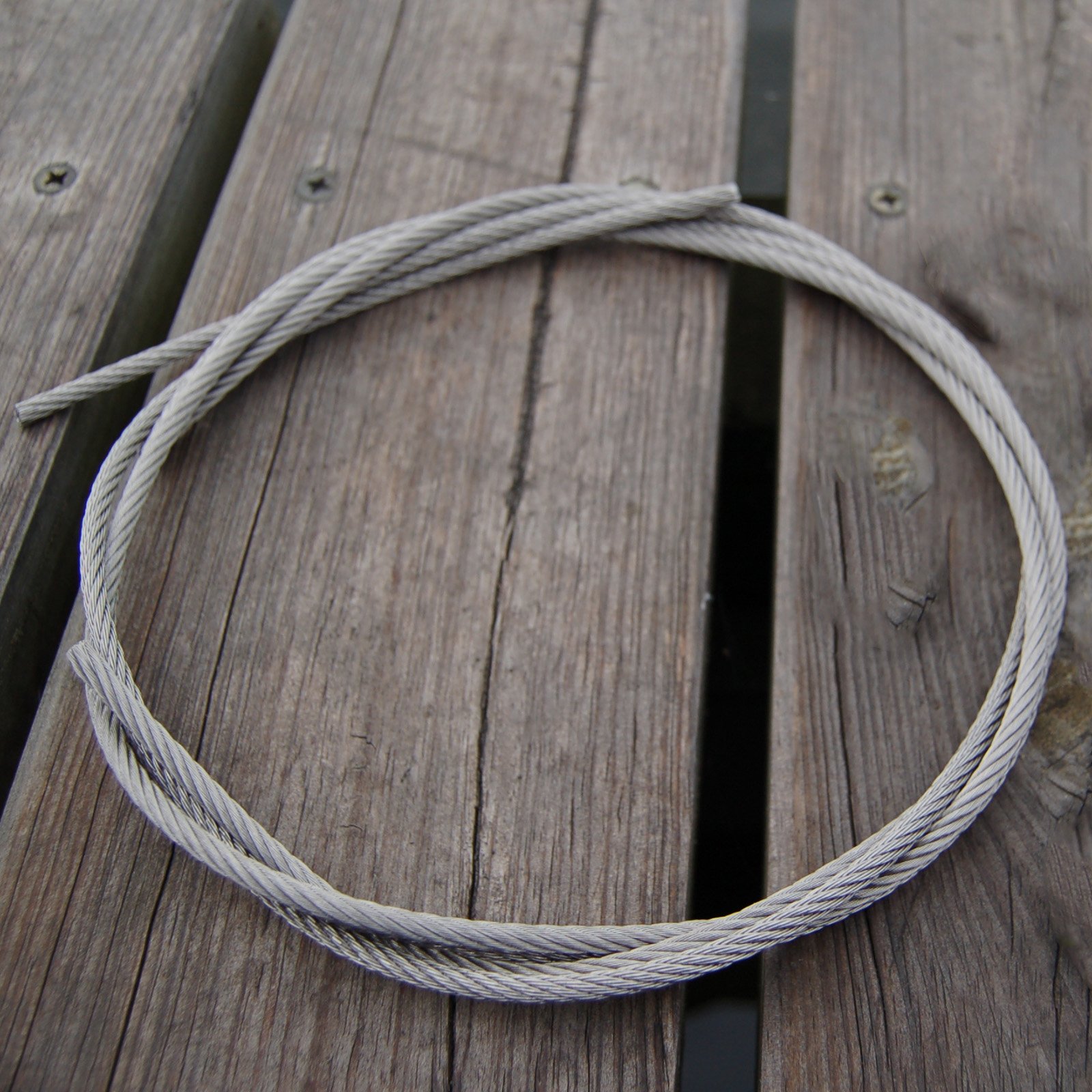 OPIOLQUALITY 2,5 Mm Drahtseil 7x7 Aus Edelstahl A4 (V4A) – 100 Meter, Mittelweich, Für Geländer, Boote & Hängeprojekte