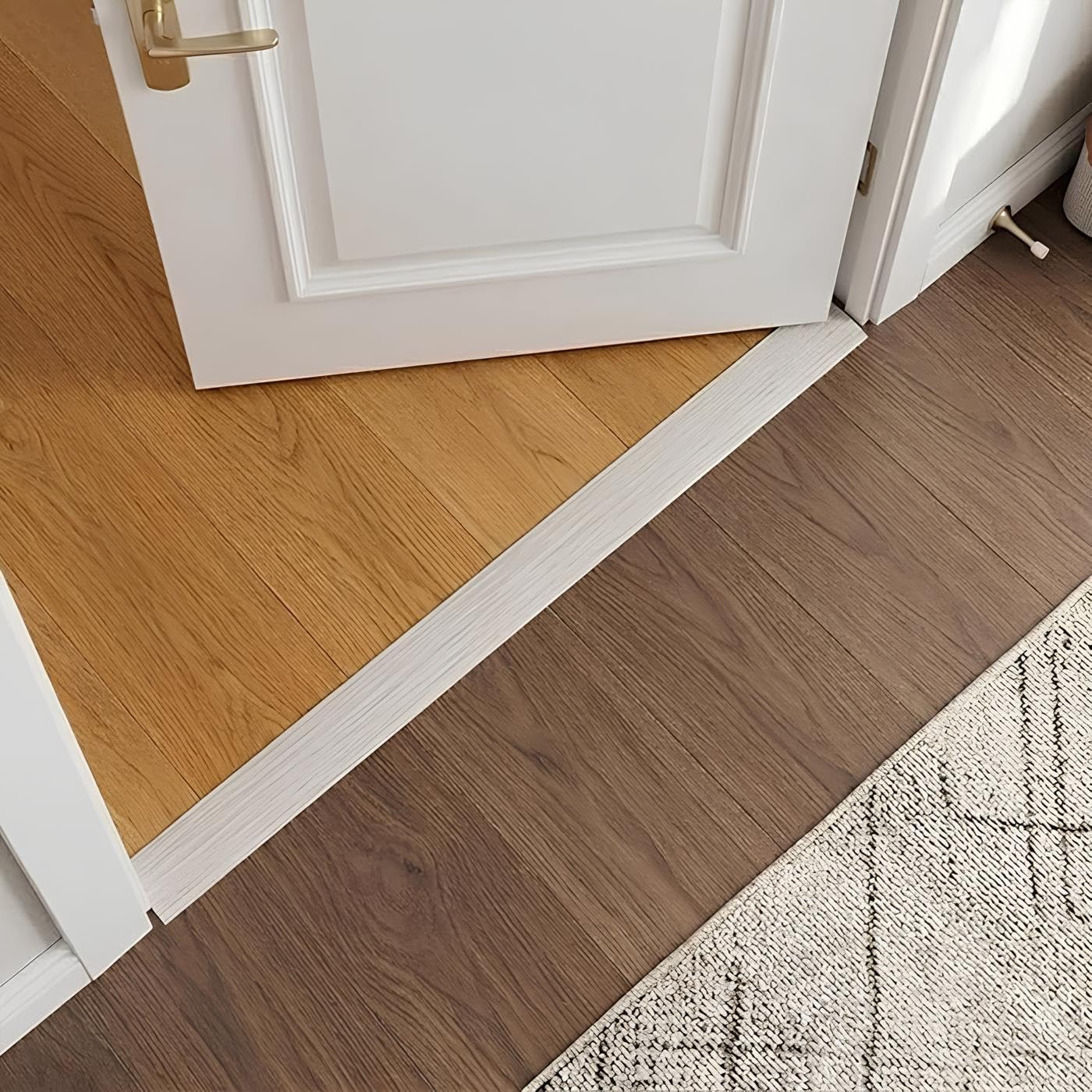 Alluminio Rampa Per Porta Striscia Di Transizione Autoadesivo | Striscia Di Transizione Per Pavimenti Spessore 2.5 Mm, Strisce Di Rivestimento Per Pavimenti In Laminato(Red,120cm)
