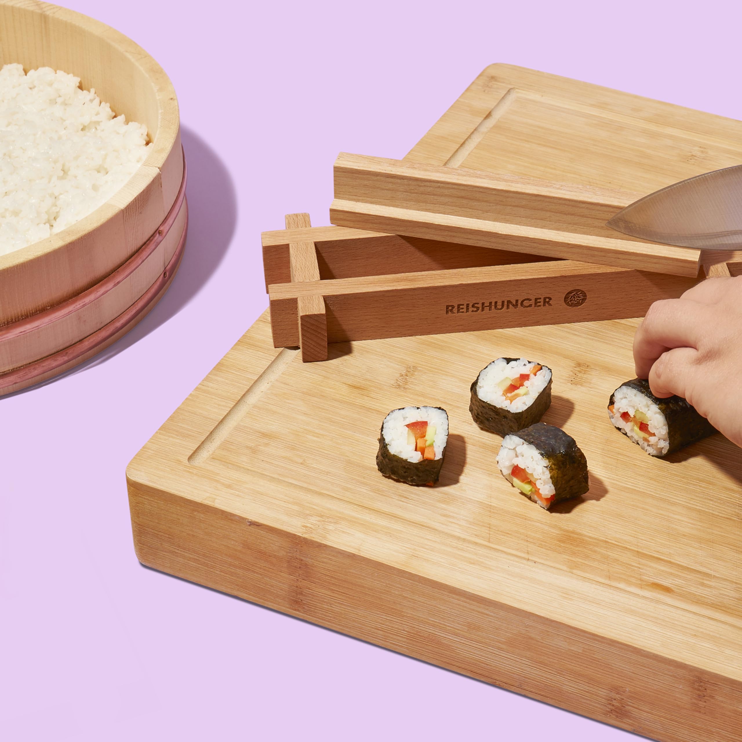 REISHUNGER Sushi Equipment Box, inkl. Premium Sushi Maker + Rezeptkarte: Maki, Inside-Out und Nigiri zu Hause zubereiten