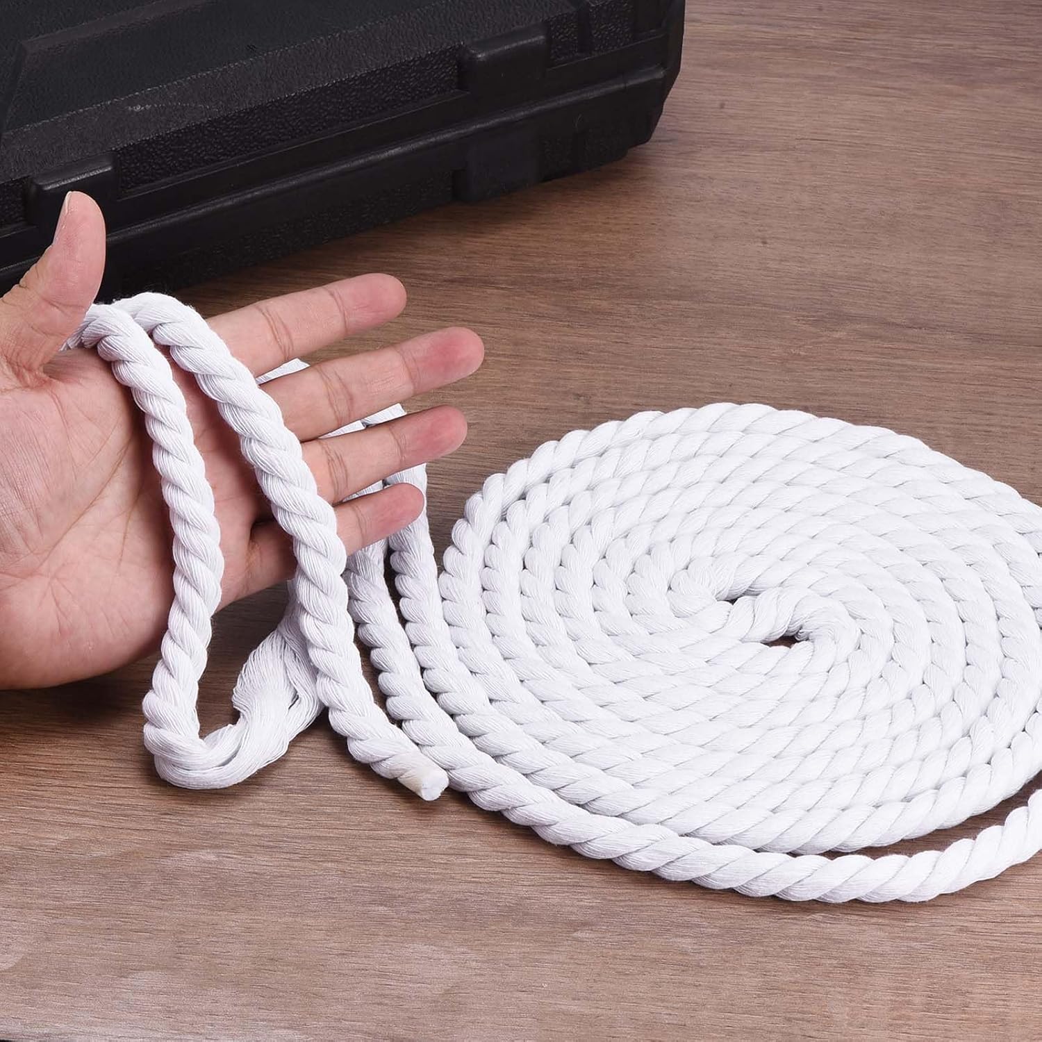 MECCANIXITY 15mm x 14.8 Feet White Cotton Rope, 3 Strand Clothes Line Outdoors Twisted Braided Thick Macrame Cord for DIY Wall Hanging Plant Hanger Knotting Clothesline