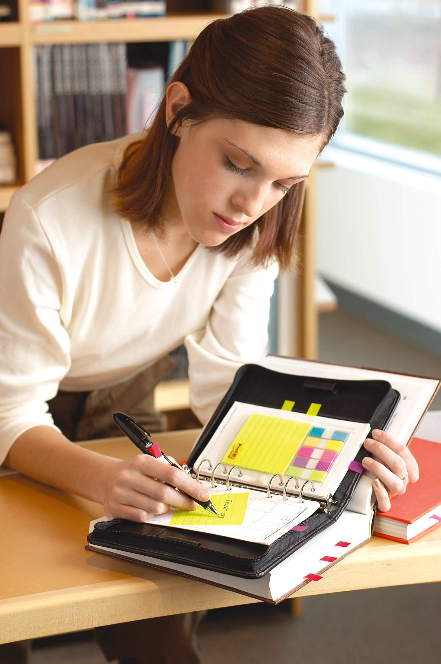 Post-it Prioritization Flags, Flags Make it Simple to Mark or Highlight Important Information, 320 total flags, 200 .47 Wide Red, Yellow and Green plus 120 .94" Wide Red, Yellow and Green (683-XLB)