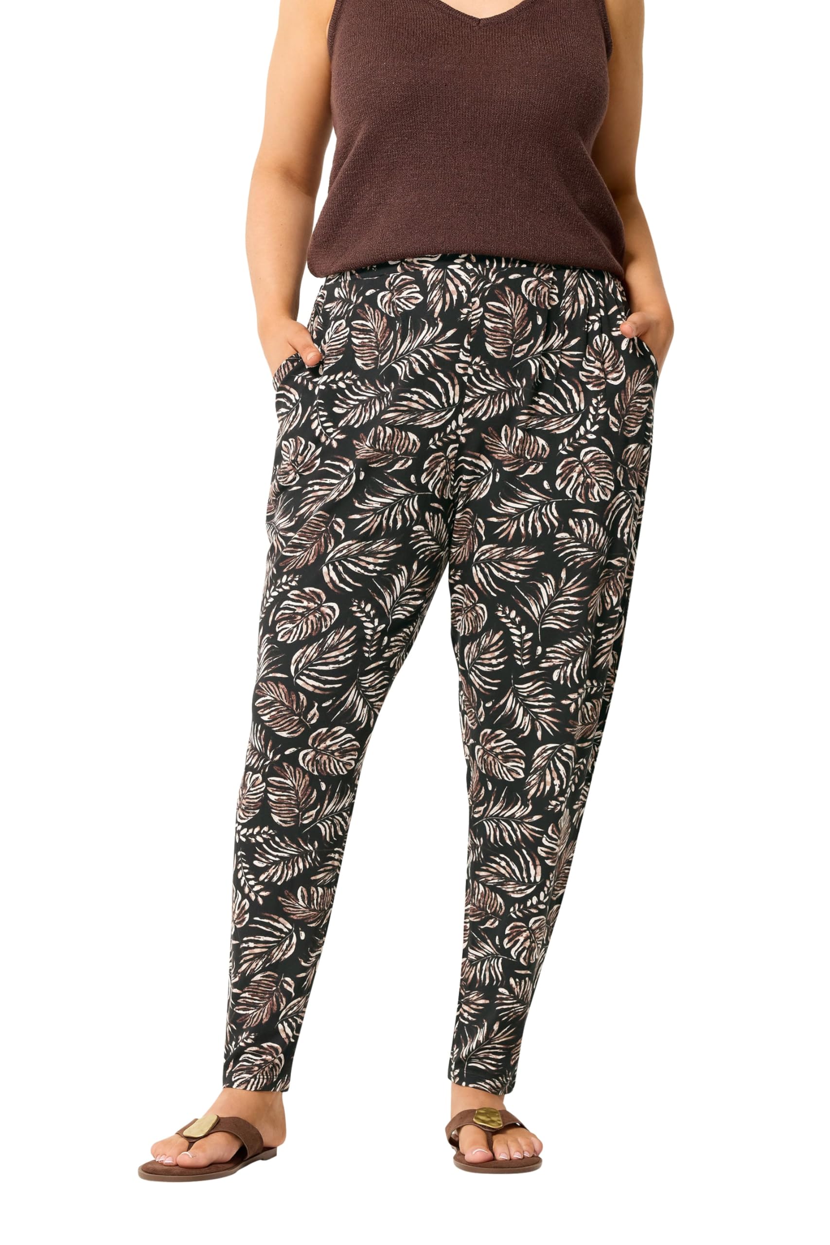 Yours Women's Black Leaf Print Double Pleat Harem Trousers In | Size: 30/32R