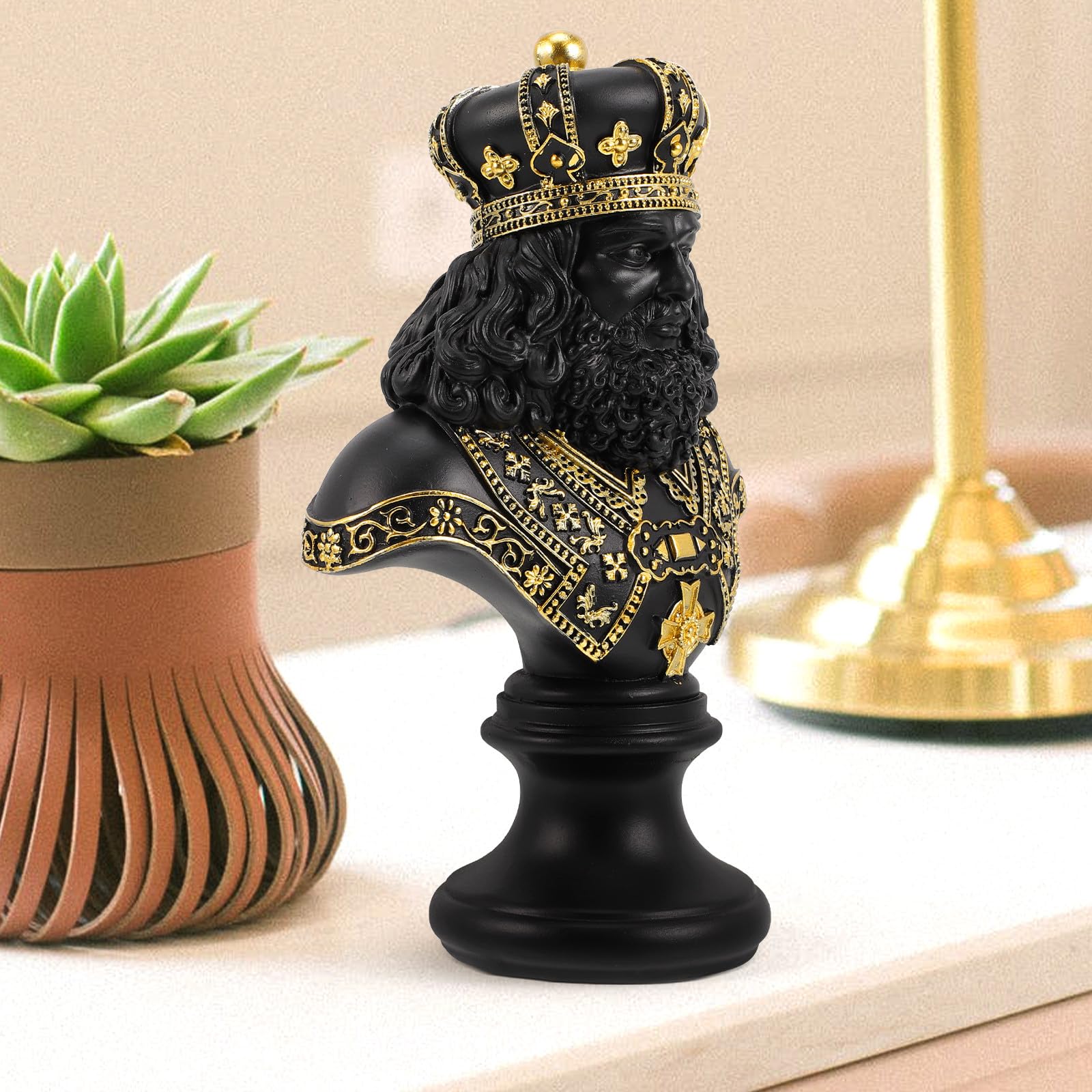 HANABASS Sculpture D'échecs Roi en Résine Synthétique Élégante Surface Lisse, Décoration Chic pour Maison ou Bureau Style Moderne et Confortable