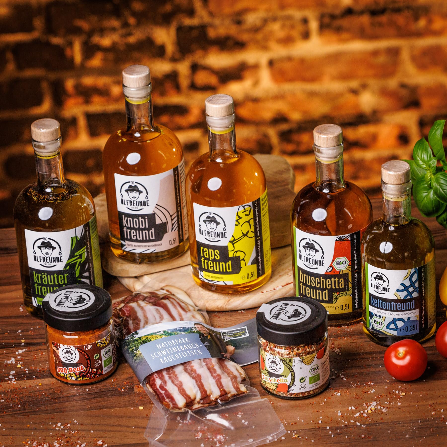 DIE ÖLFREUNDE Feinschmecker Set mit Öl, Gewürzen und Schinken-Rauchfleisch | Set mit kaltgepressten Speiseölen | traditionell hergestellte Senfe mit Herz | regionaler geräucherter Schinken
