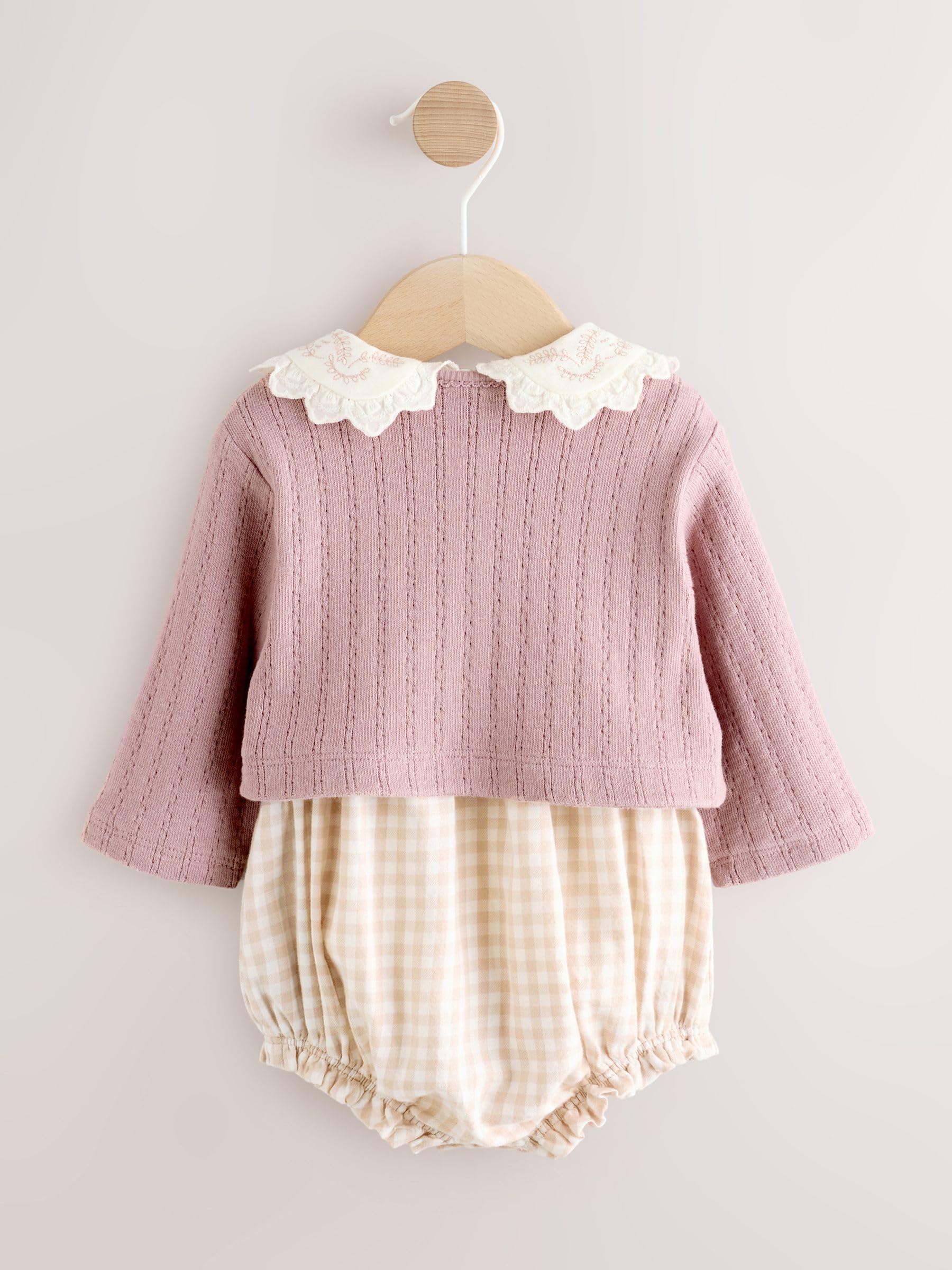 NEXT Baby Mädchen 4-teiliges Set mit Strampler, Langarm-Body und Strumpfhose