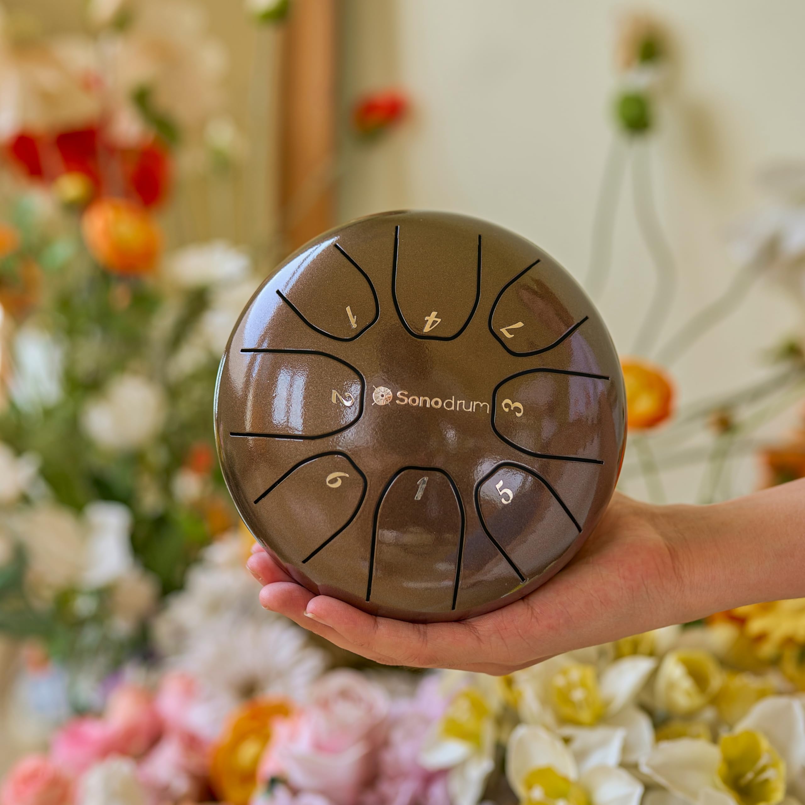 Zungentrommel "Standard" C - Dur in Bronze - 14 cm klein mit 8 Tönen - Steel Tongue Drum inkl. Liederbuch, Schlägel, Fingersticks und Tragetasche - Notenlesen nicht nötig, einfach zu spielen.