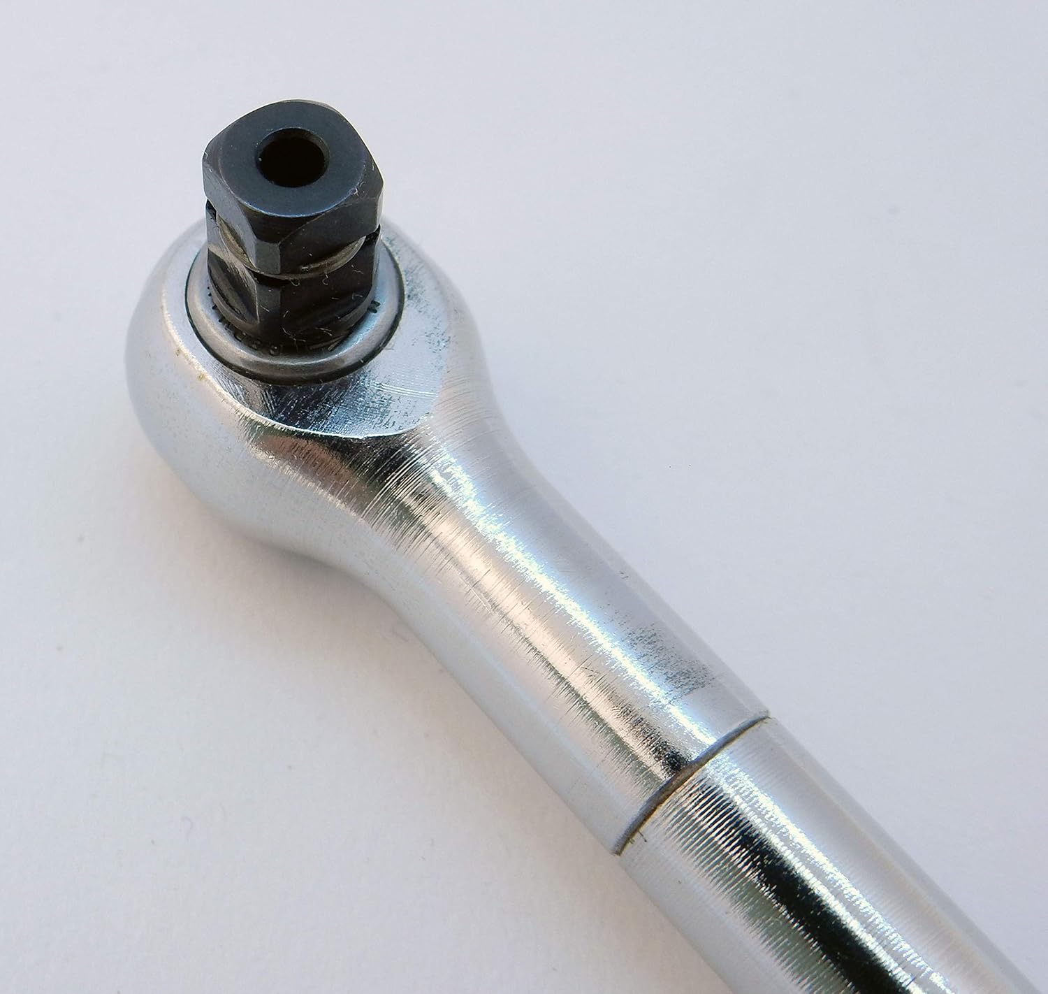 RR40SP Omega Technologies Reversible 1/4'' Square Drive Long Handle Roller Ratchet