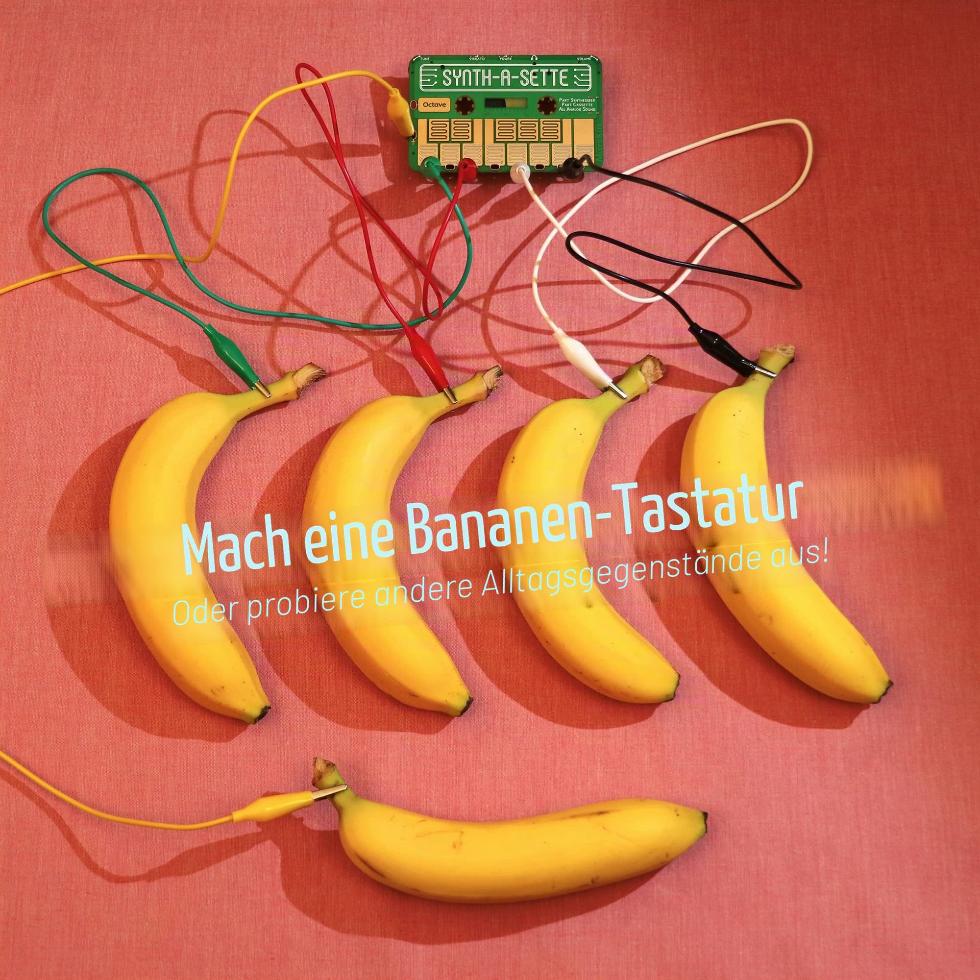 MicroKits Synth-a-Sette: Erstellen Sie Ihre eigene Bananen-Tastatur mit diesem analogen Synthesizer in Kassettengröße SN1-KIT