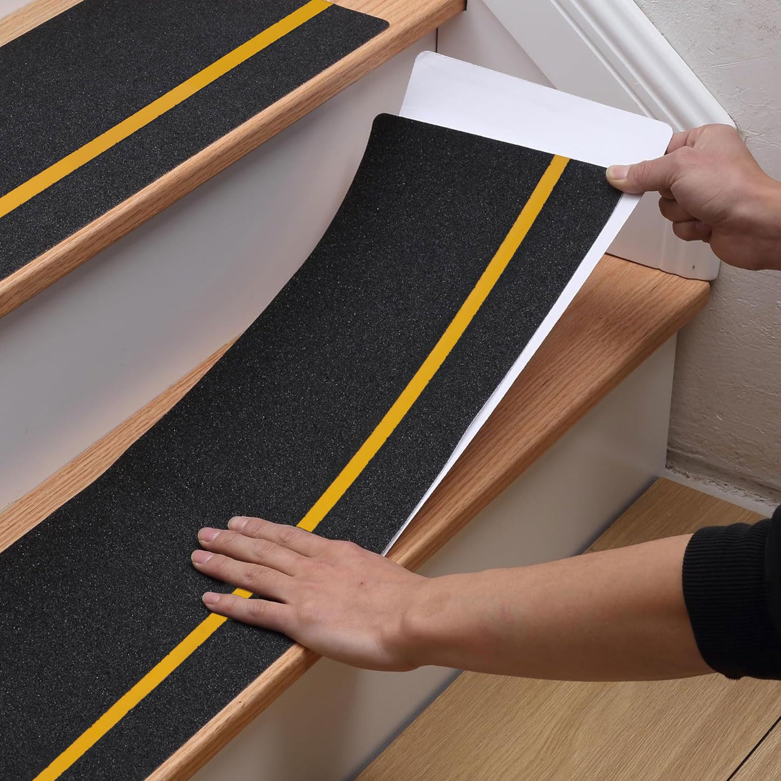 Tiras antideslizantes para escaleras, exteriores, 61 x 10 cm, resistentes a la intemperie, cinta adhesiva de alto rendimiento, 15 unidades, para interiores y exteriores (negro y amarillo)